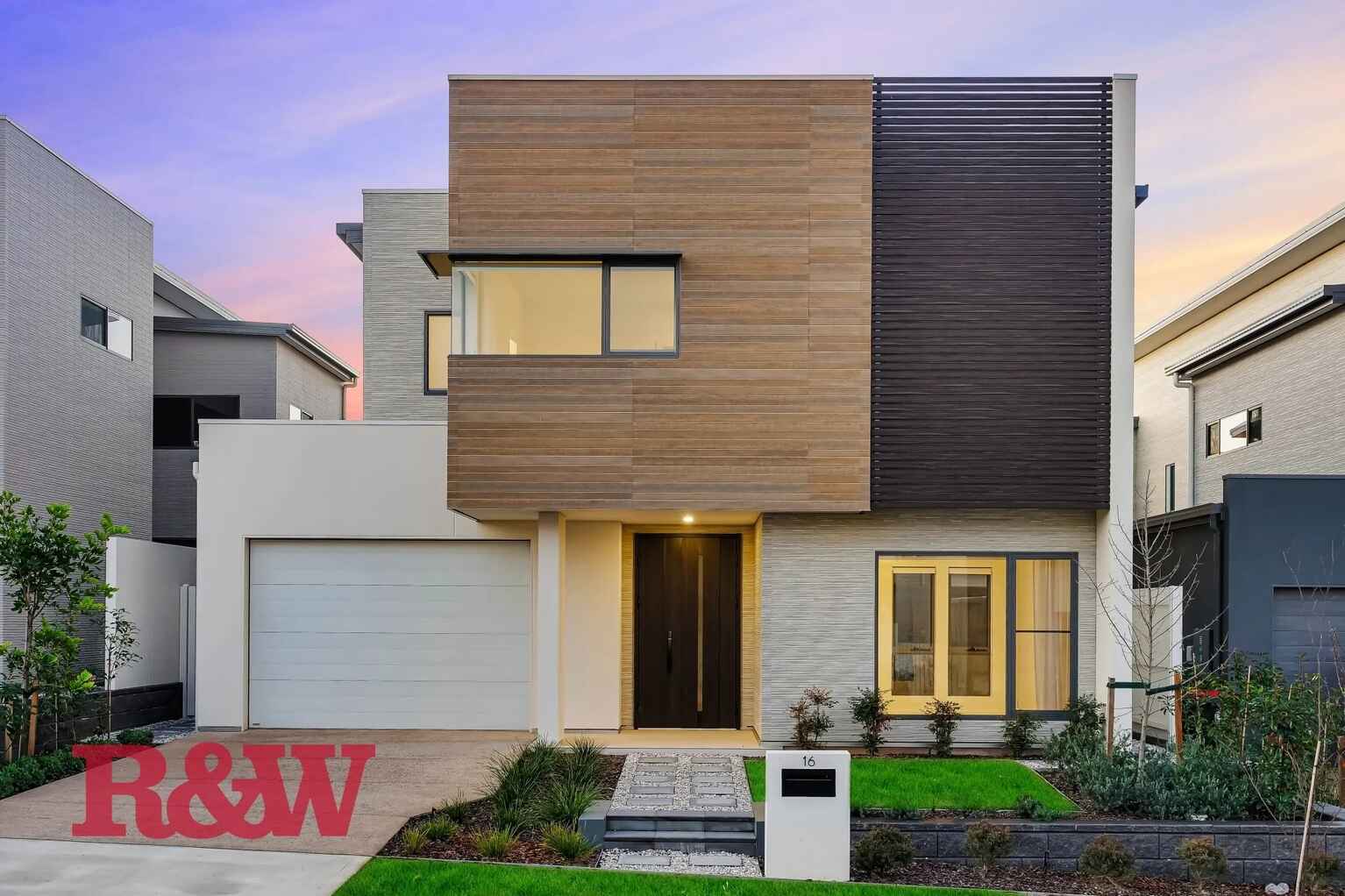 16 Mckinnon Circuit Gledswood Hills