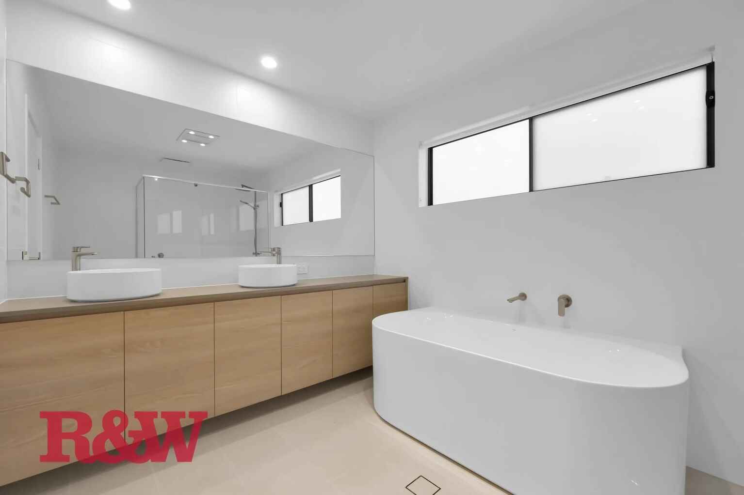 16 Mckinnon Circuit Gledswood Hills