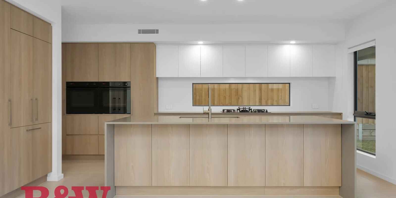 16 Mckinnon Circuit Gledswood Hills