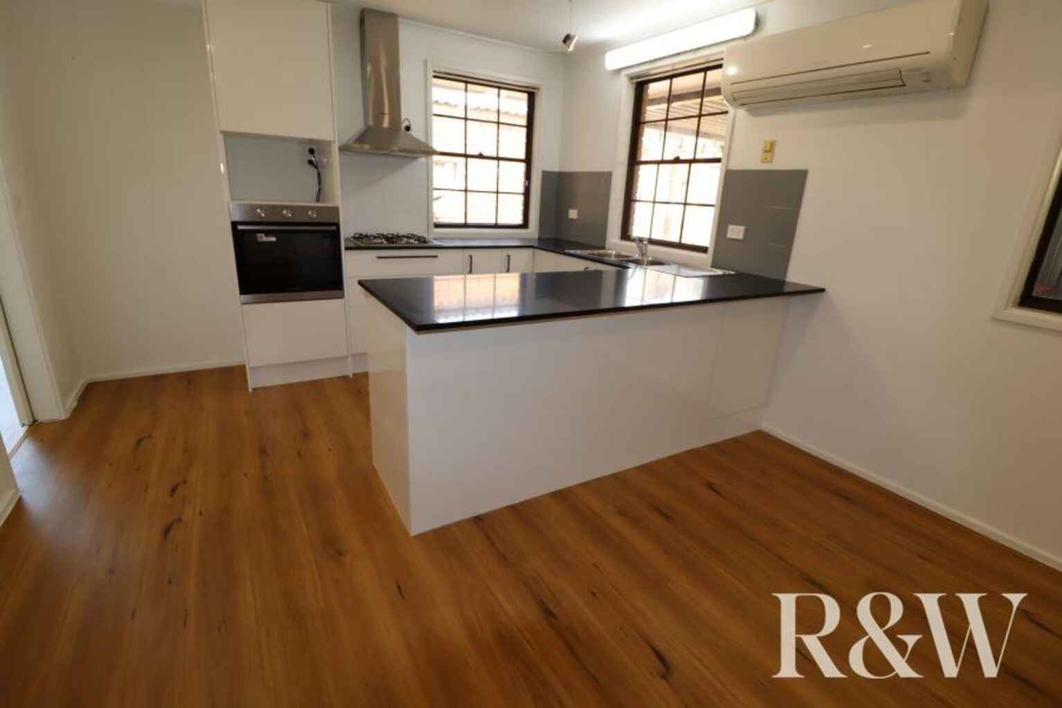 47 Garrick Road St Clair