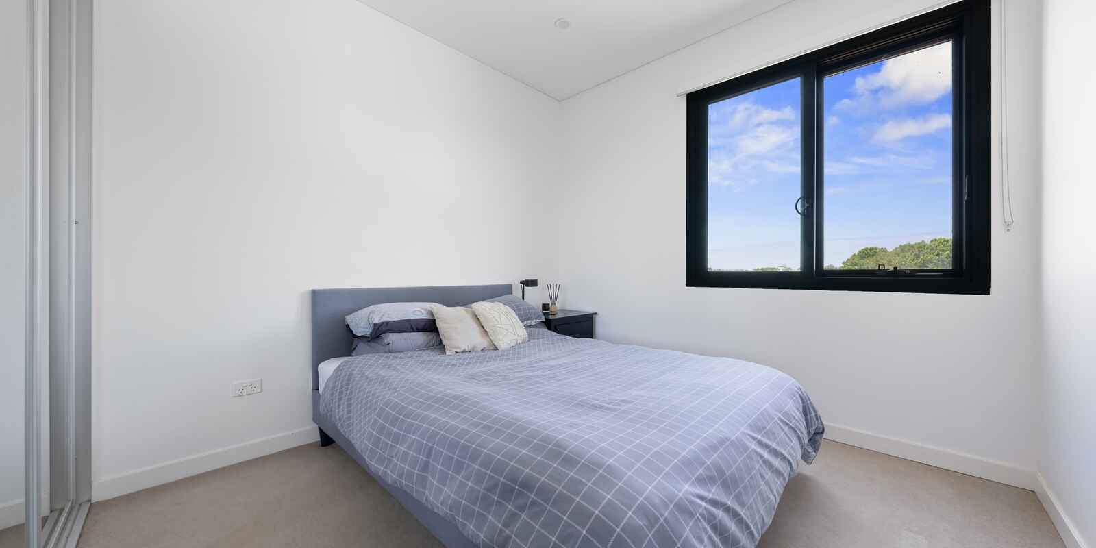 410/19-25 Robey Street Mascot