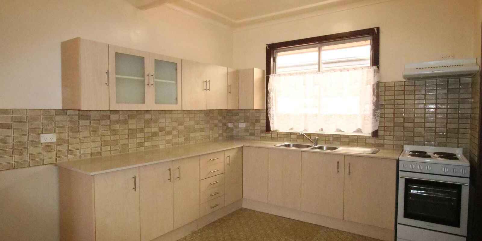 13 Wattle Avenue North St Marys