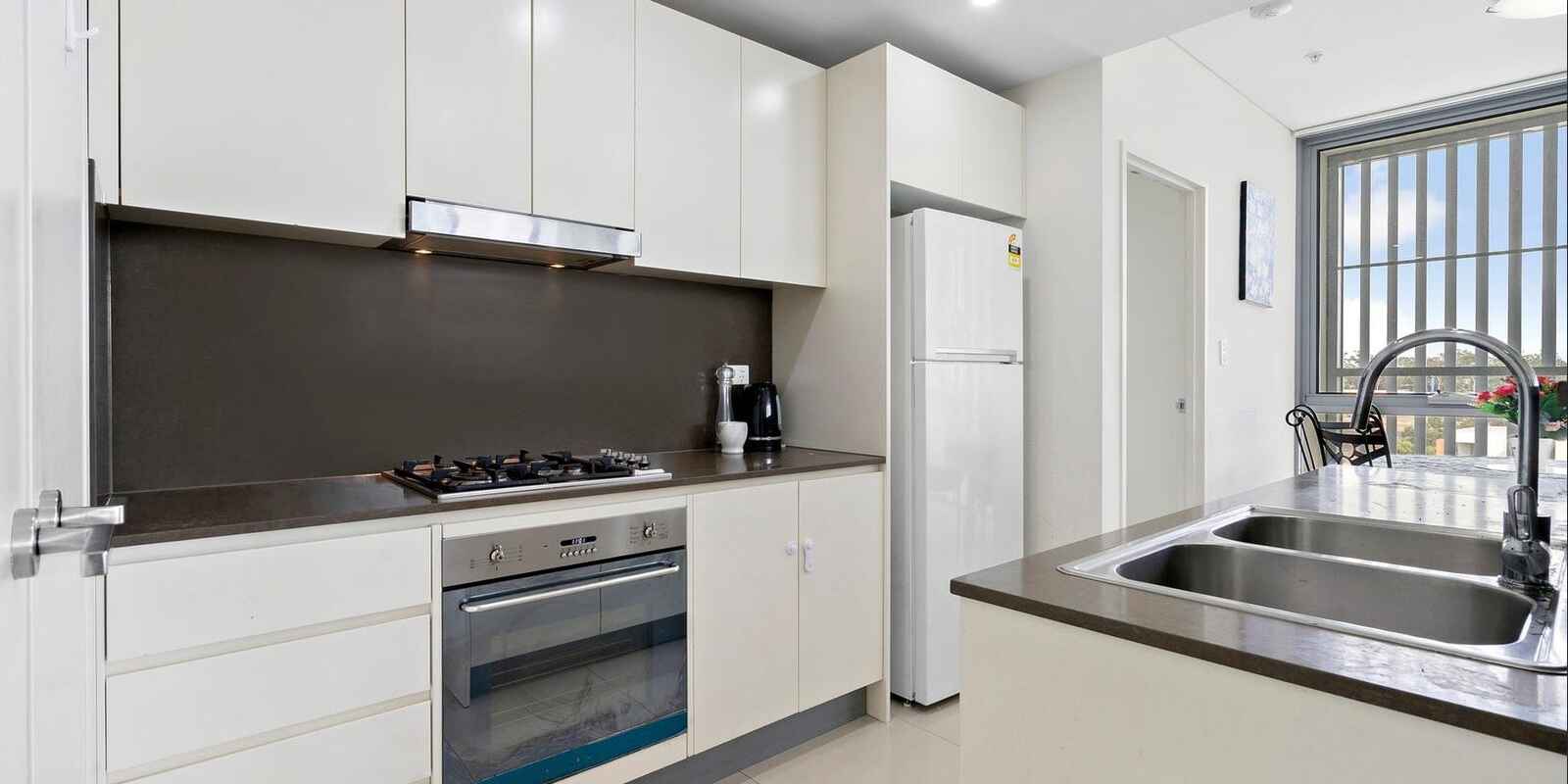 1002/29 Hunter Street Parramatta