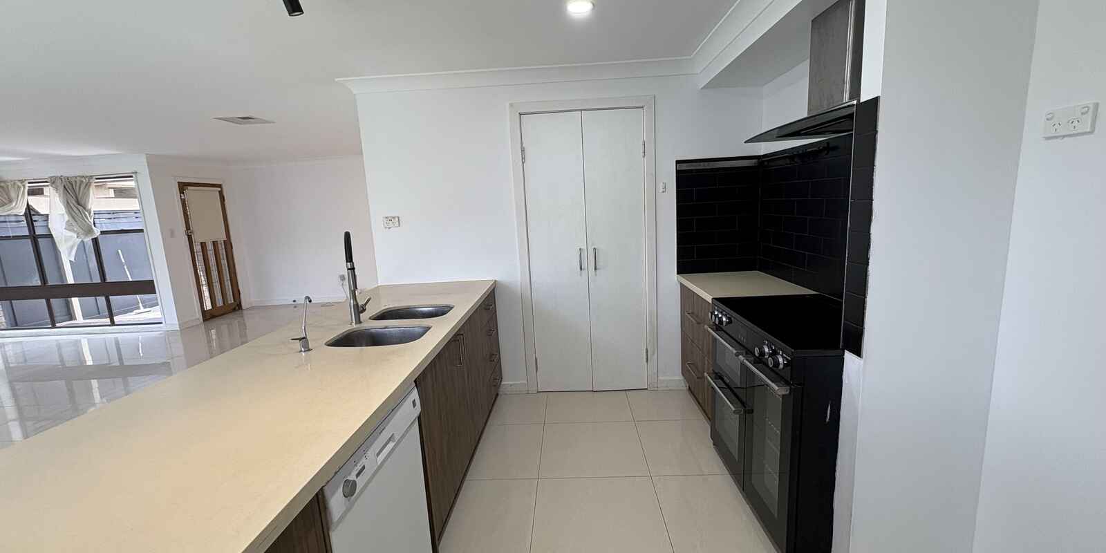 34 Goulburn Street Ruse 34 Goulburn Street Ruse