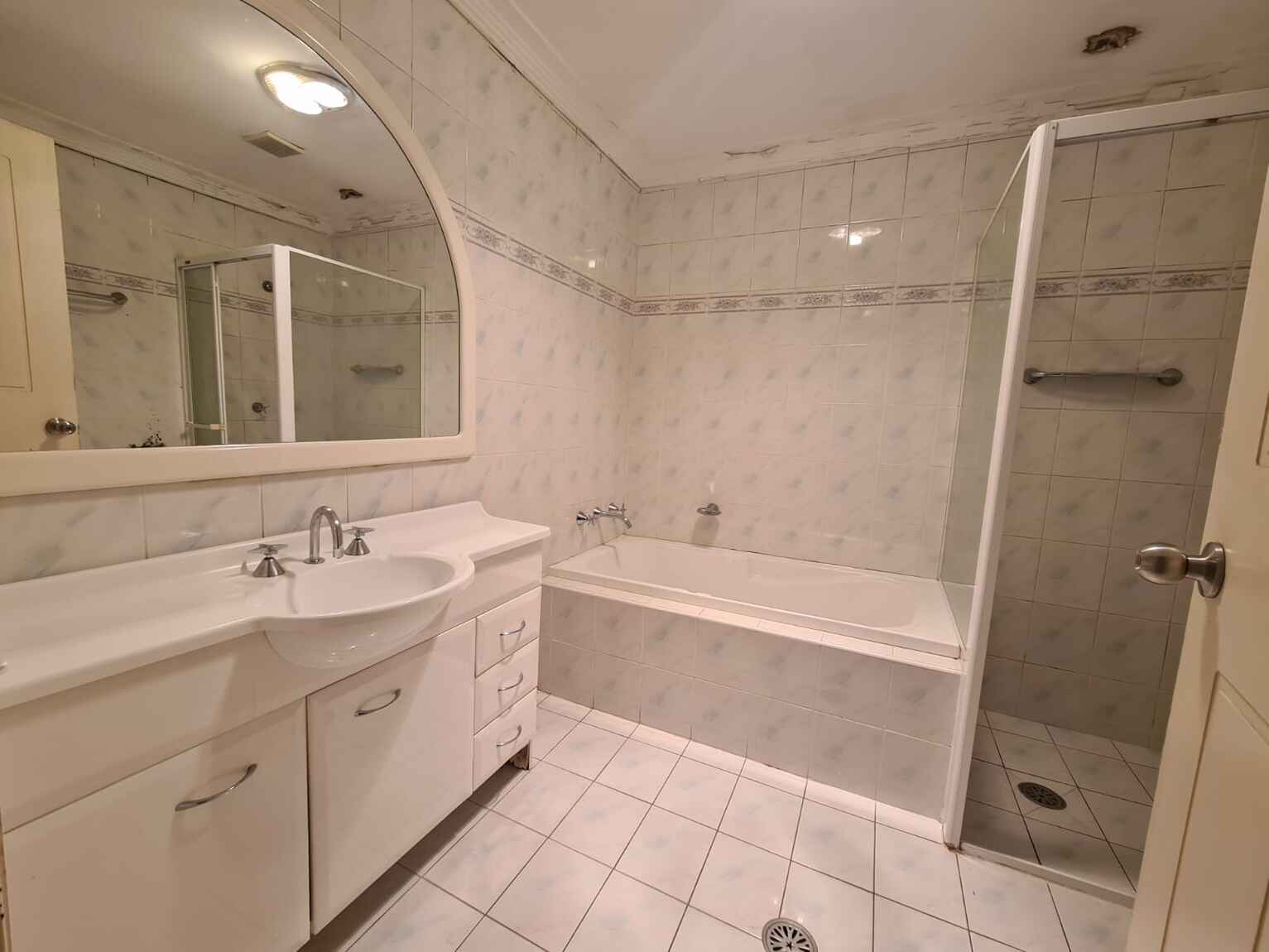 2/32-36 Burlington Road Homebush