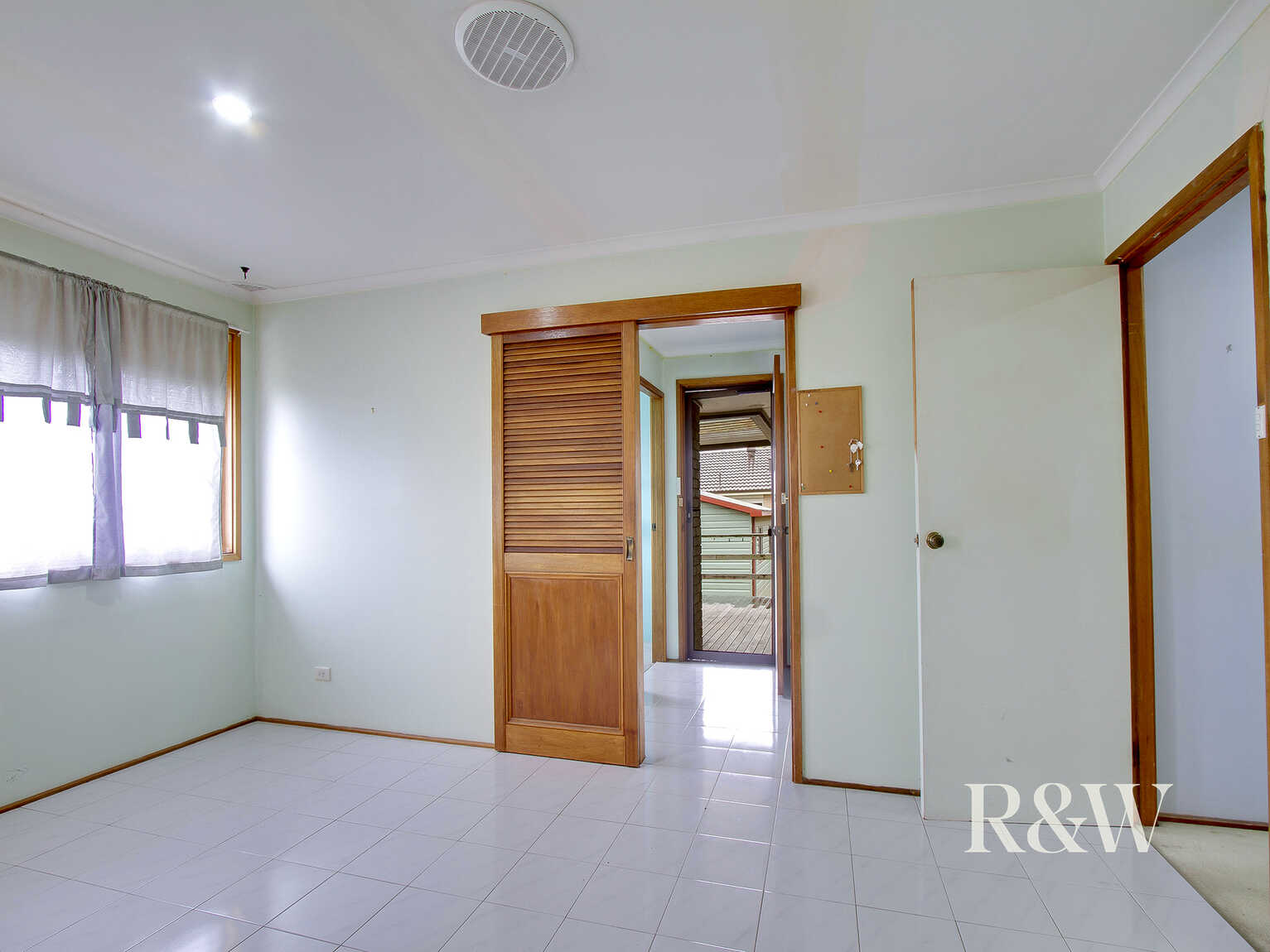 38 Garrick Road St Clair 38 Garrick Road St Clair