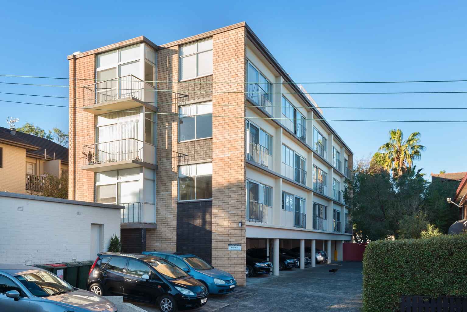 2/42 Ben Boyd Road Neutral Bay