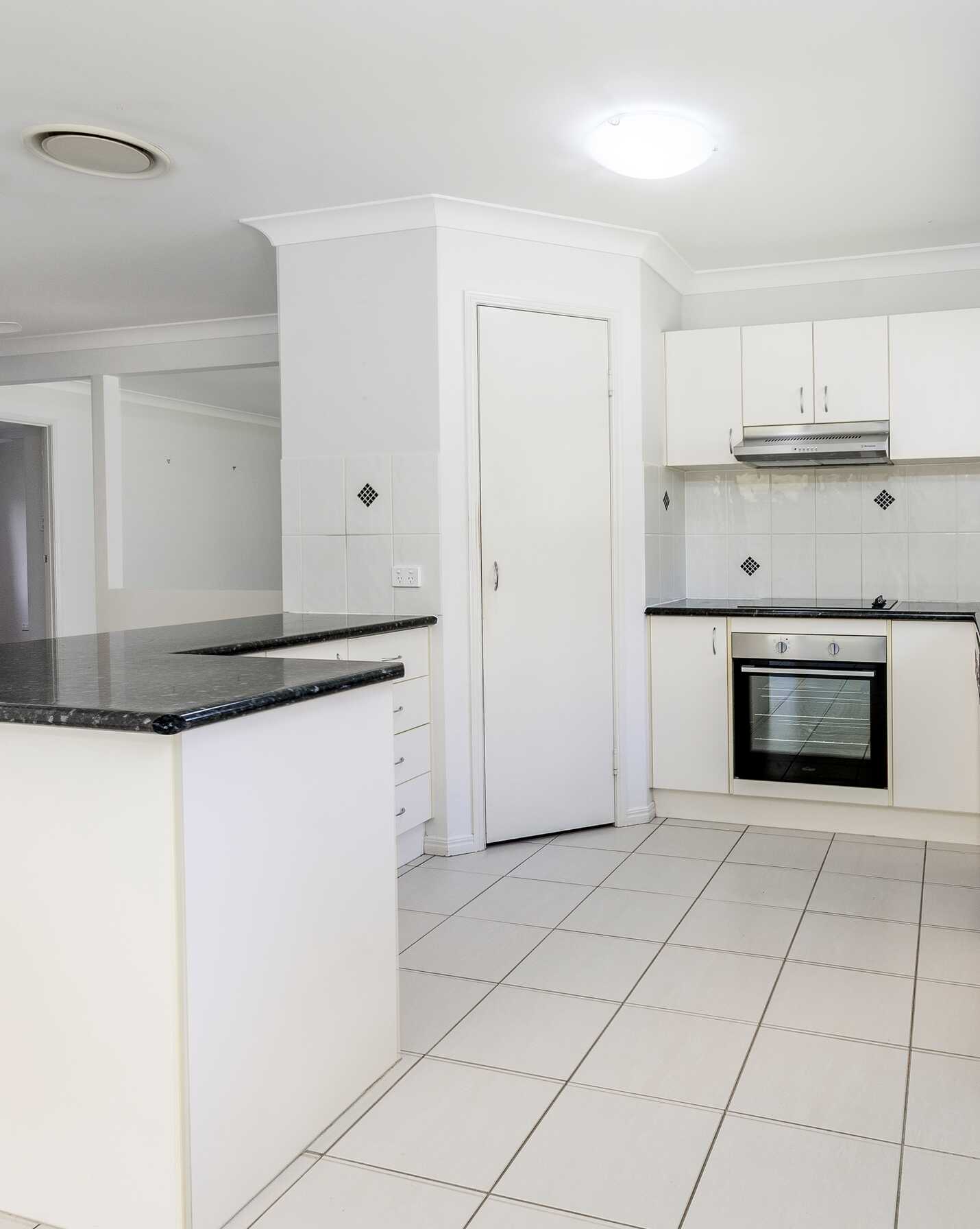 61 Meadowview Drive Morayfield, Morayfield - Thumbnail 8