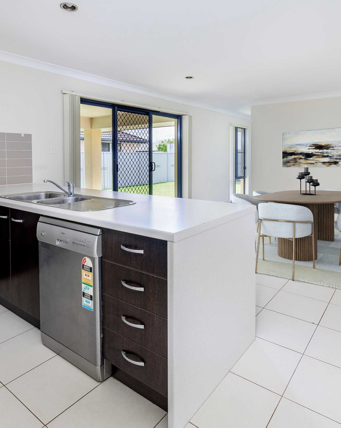 8 Leopardtree Drive Upper Caboolture, Caboolture - Thumbnail 5
