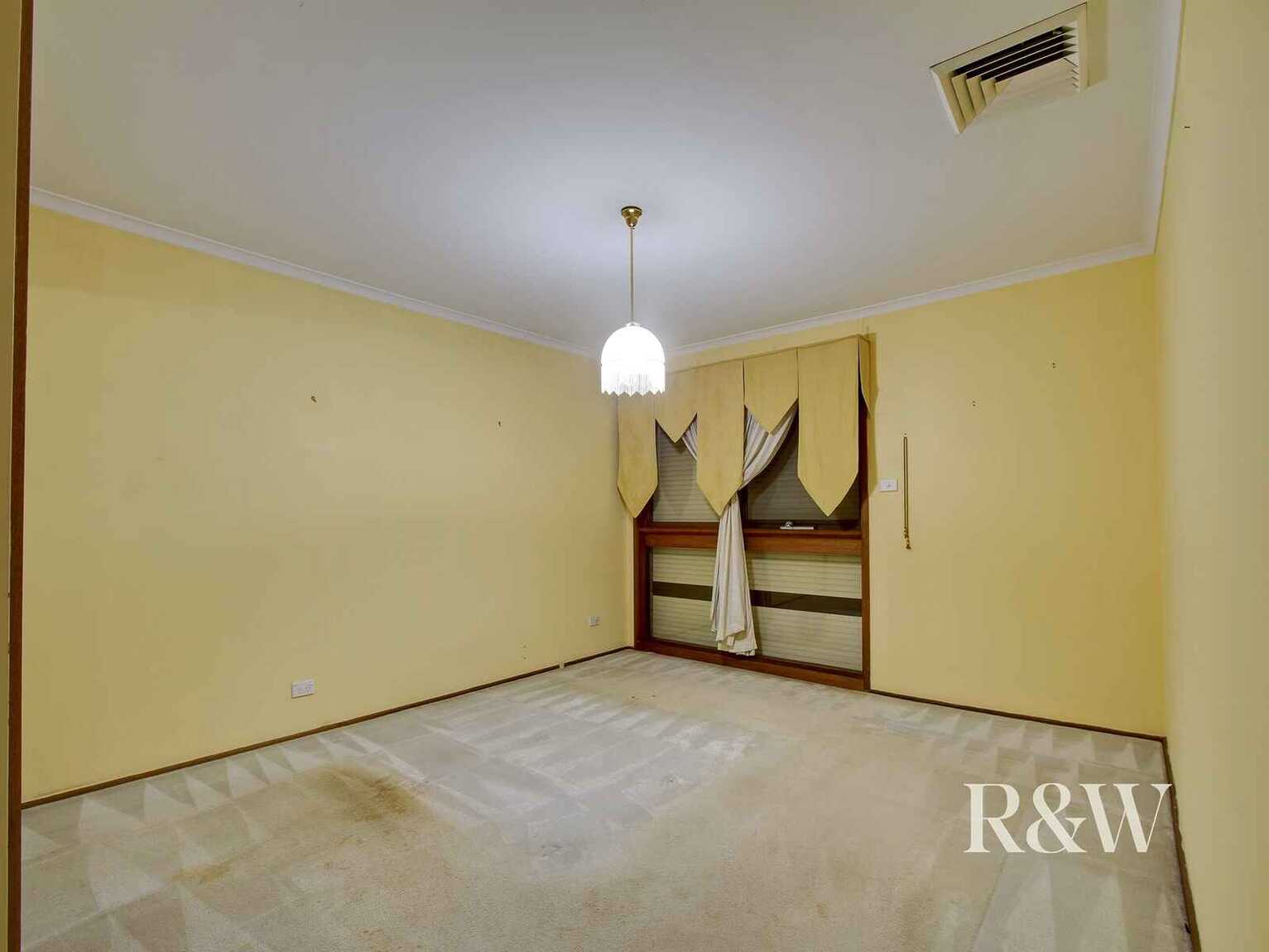 38 Garrick Road St Clair