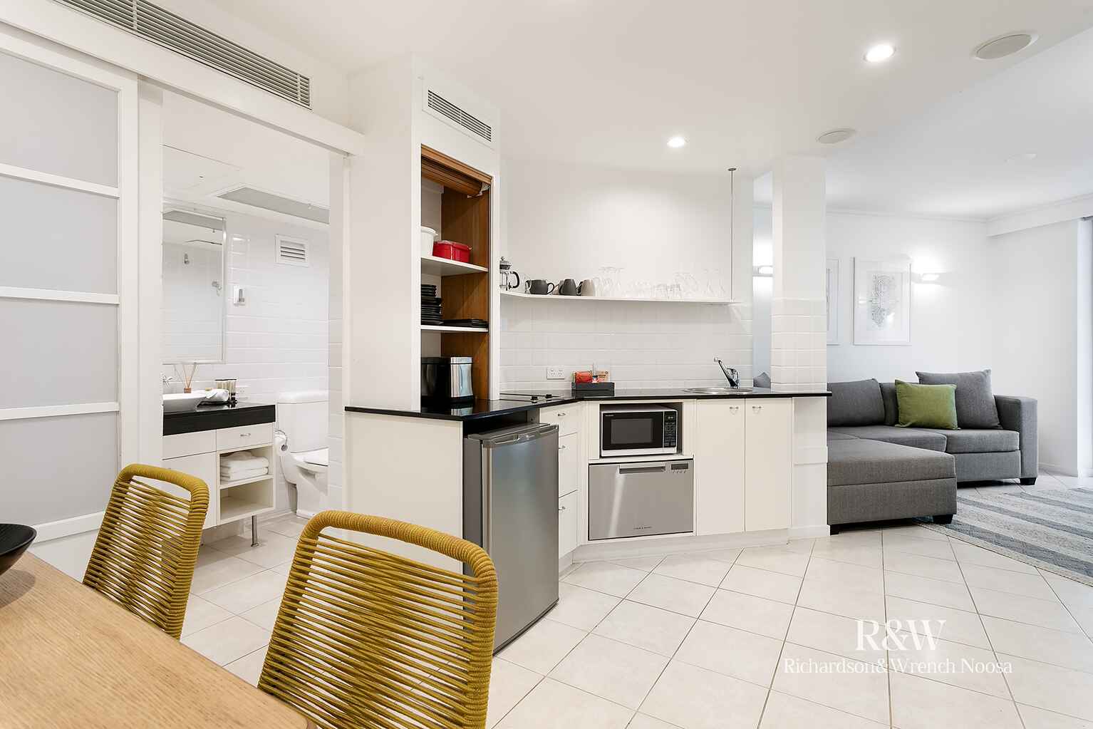 102/71 Hastings Street Noosa Heads 102/71 Hastings Street Noosa Heads