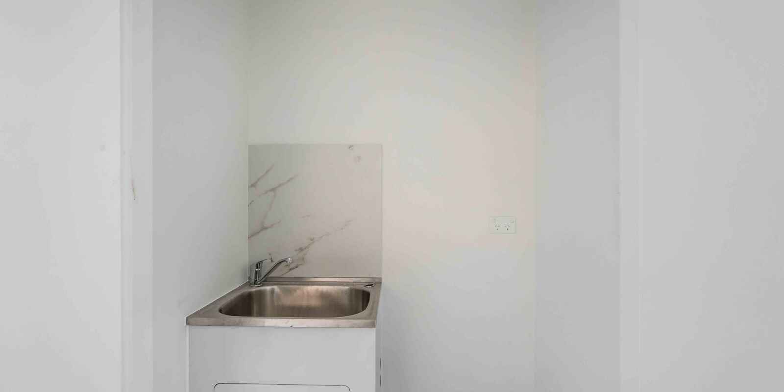 7/150c Hill Road Lurnea