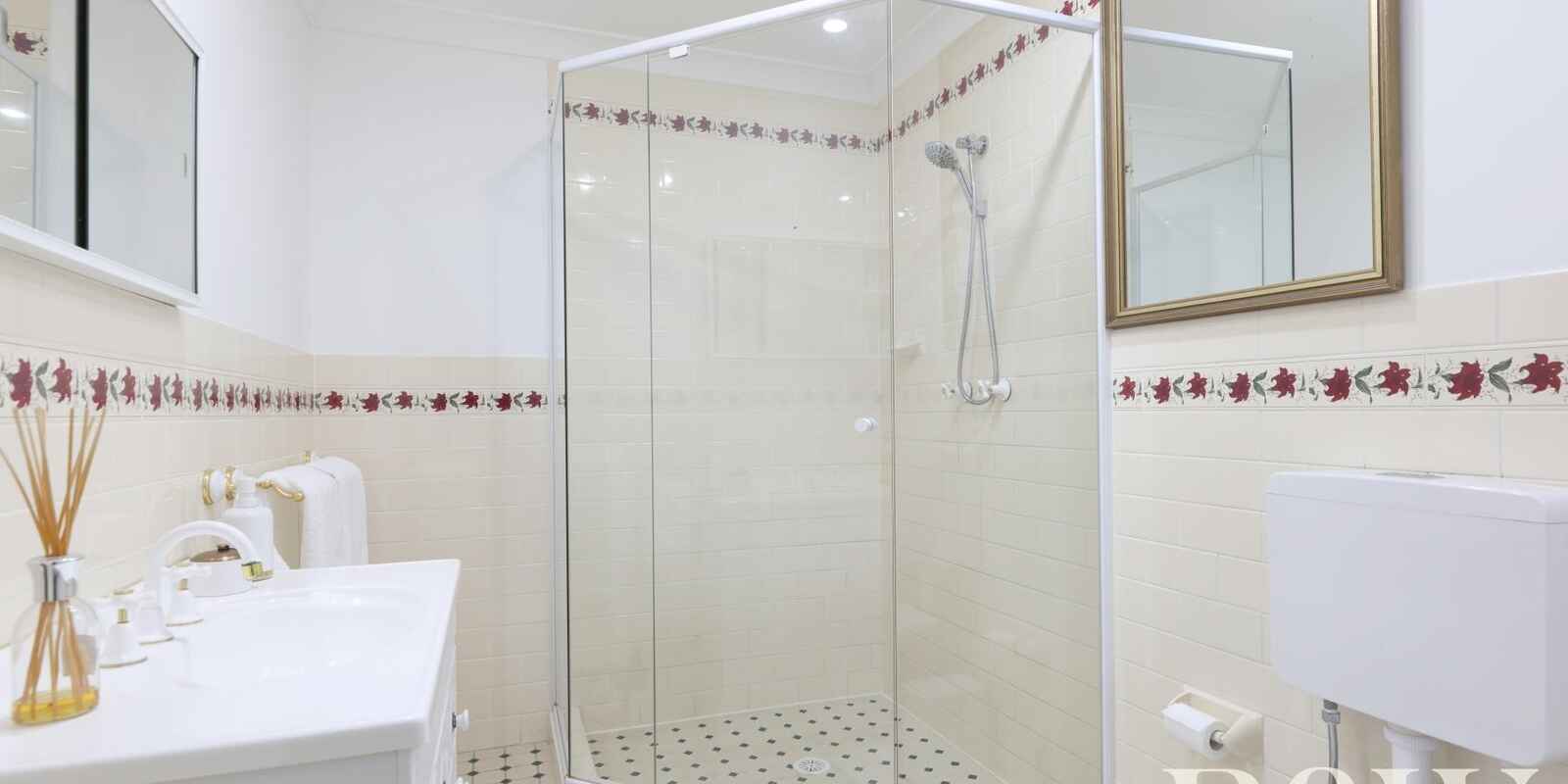 1 & 1A Chrisalex Place St Clair 1 & 1A Chrisalex Place St Clair