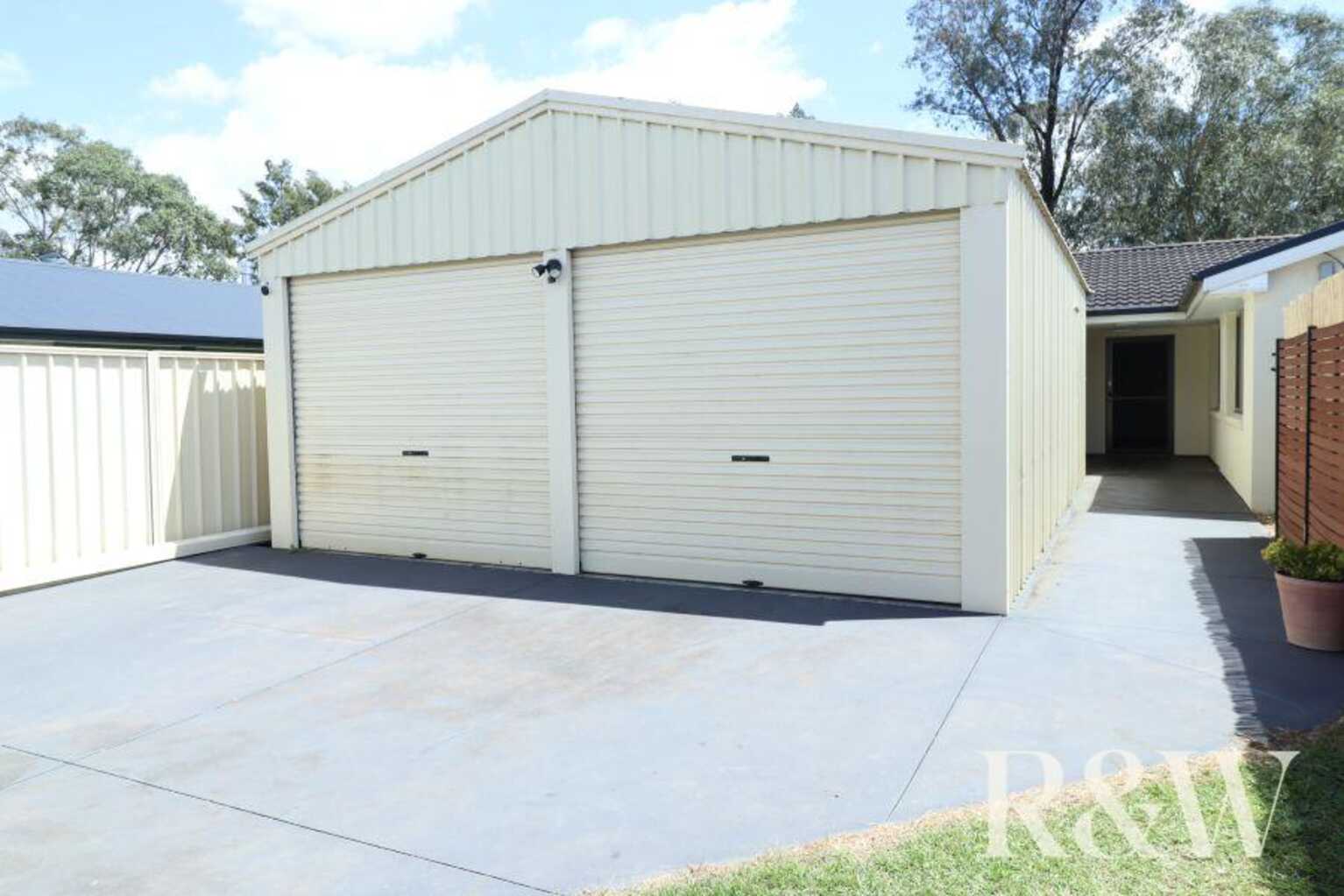 37 Madison Circuit St Clair
