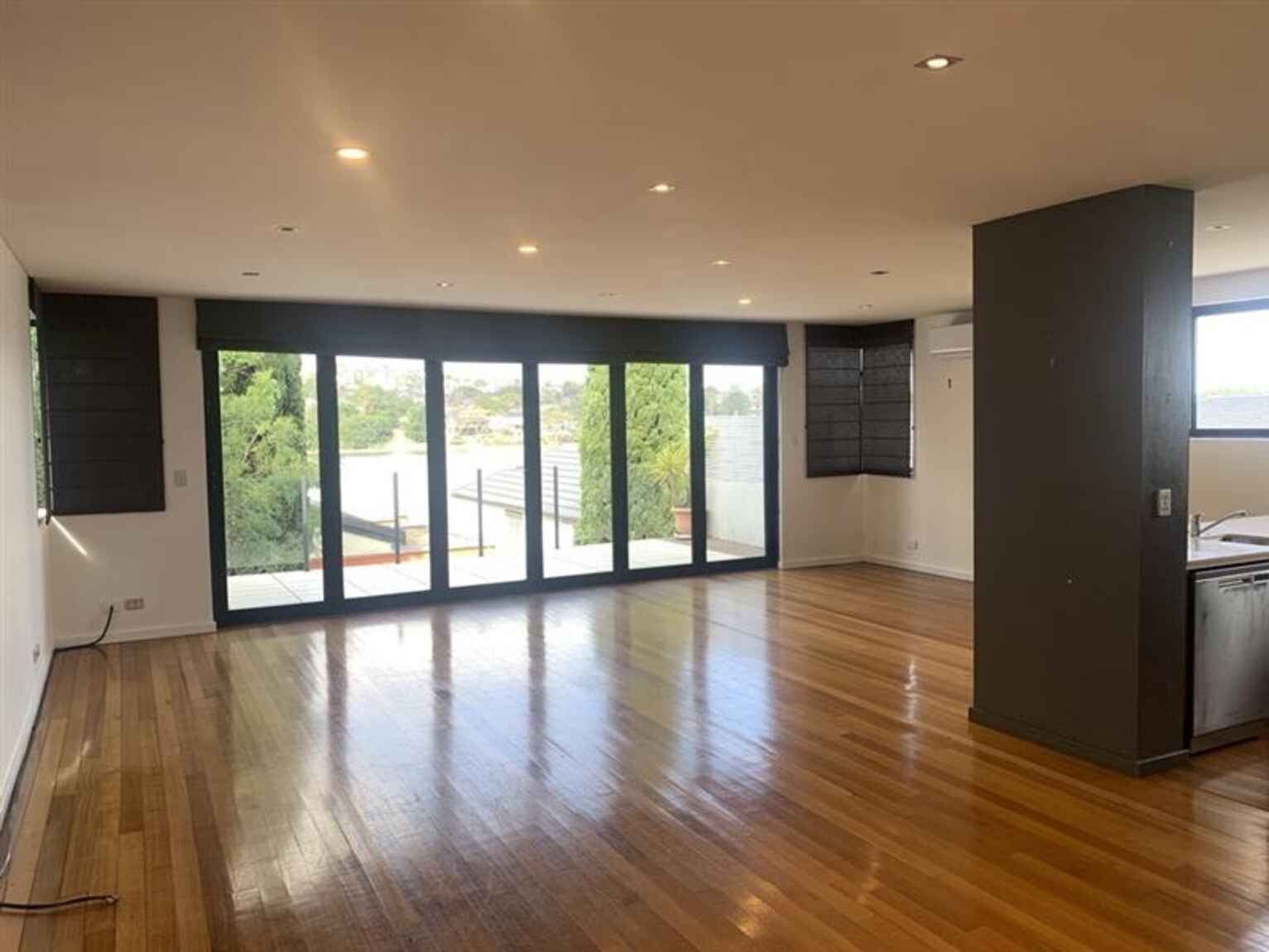 101 Llewellyn Street Rhodes