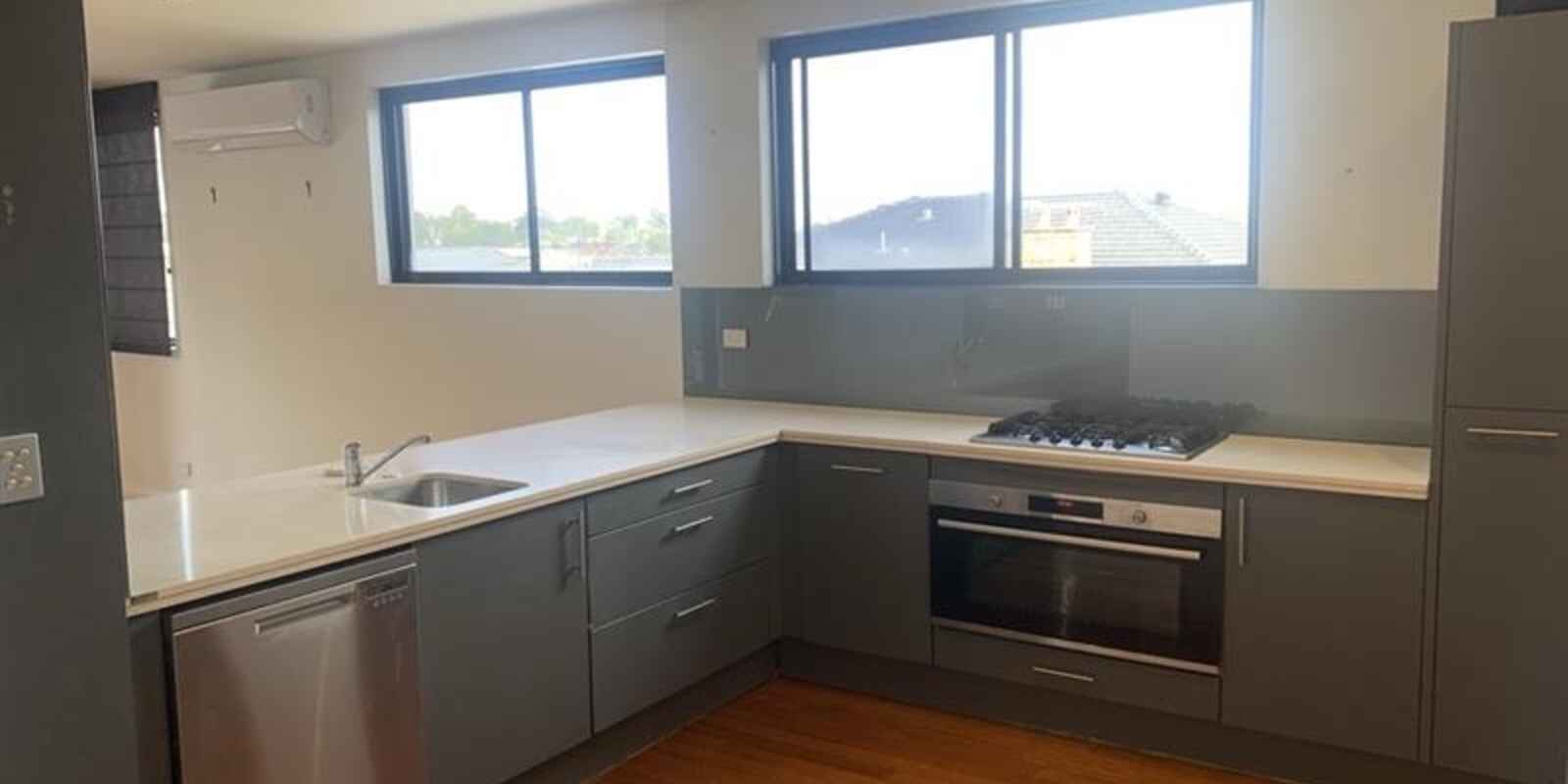 101 Llewellyn Street Rhodes