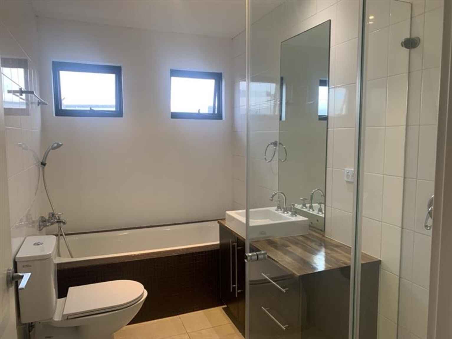 101 Llewellyn Street Rhodes