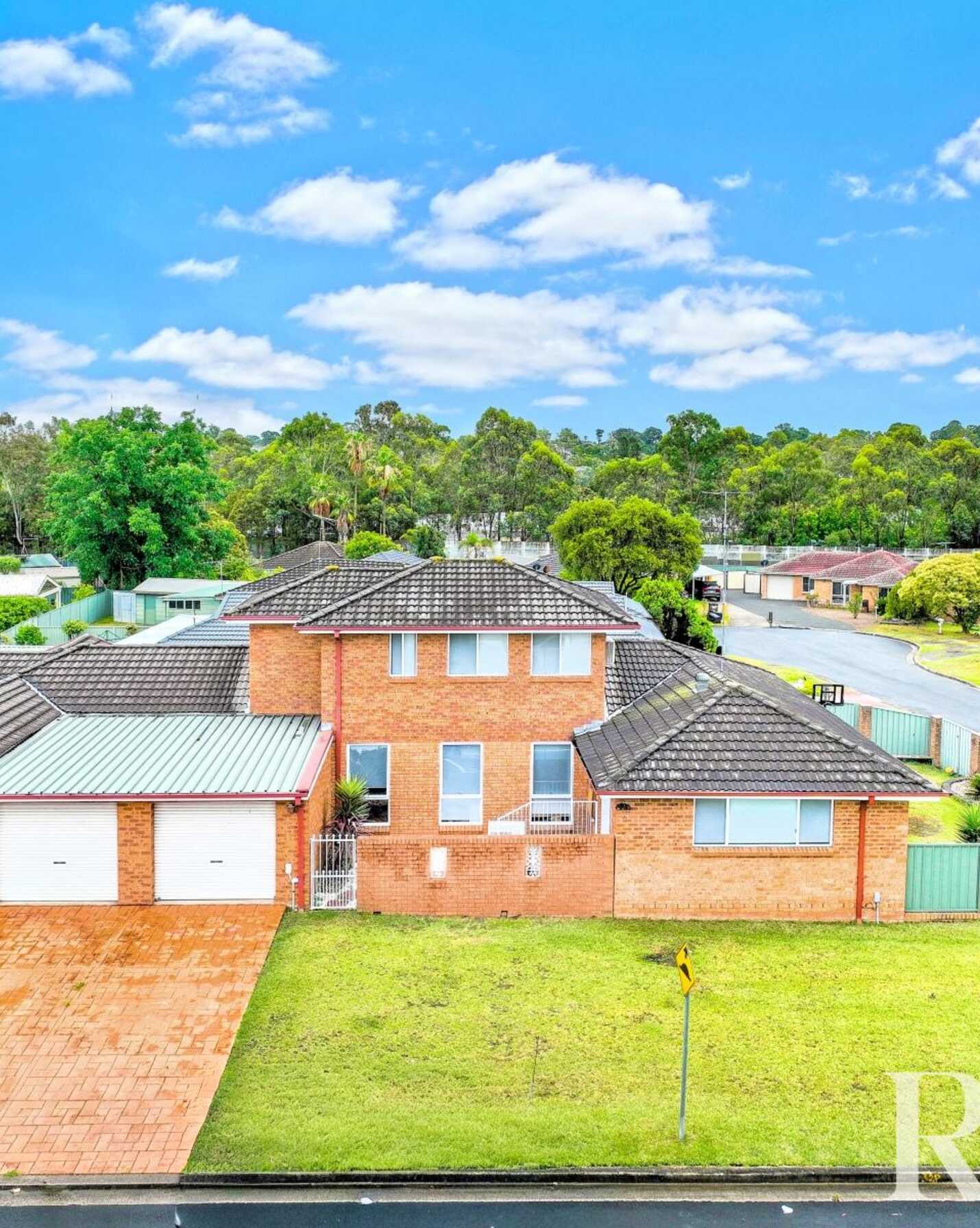 1 & 1A Chrisalex Place St Clair