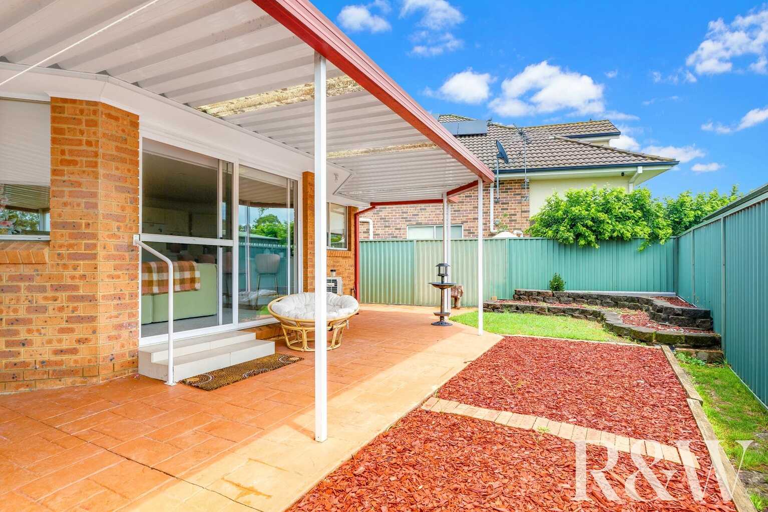 1 & 1A Chrisalex Place St Clair