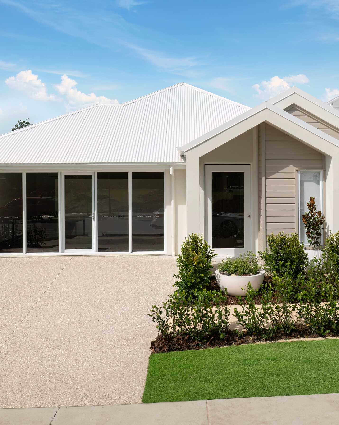 Morayfield, Morayfield - Thumbnail 2