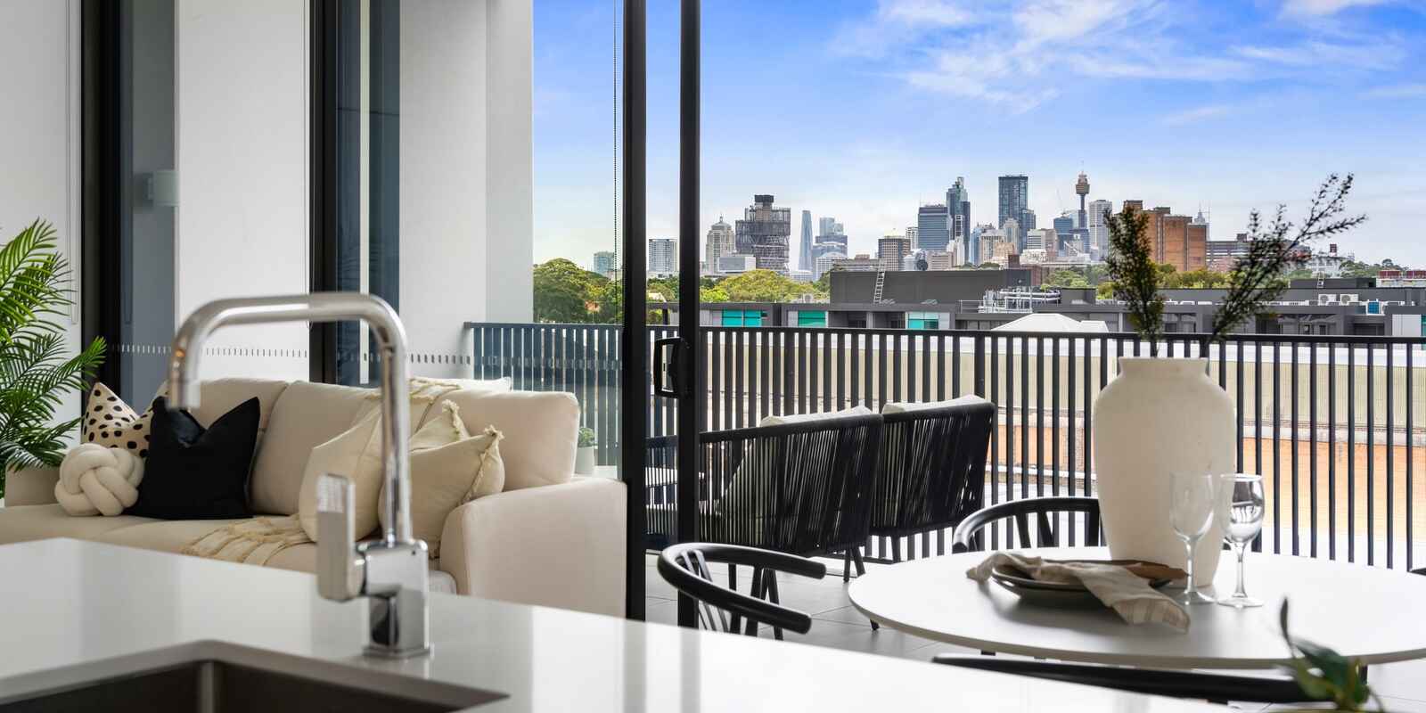 A806/18 O'Dea Avenue Waterloo