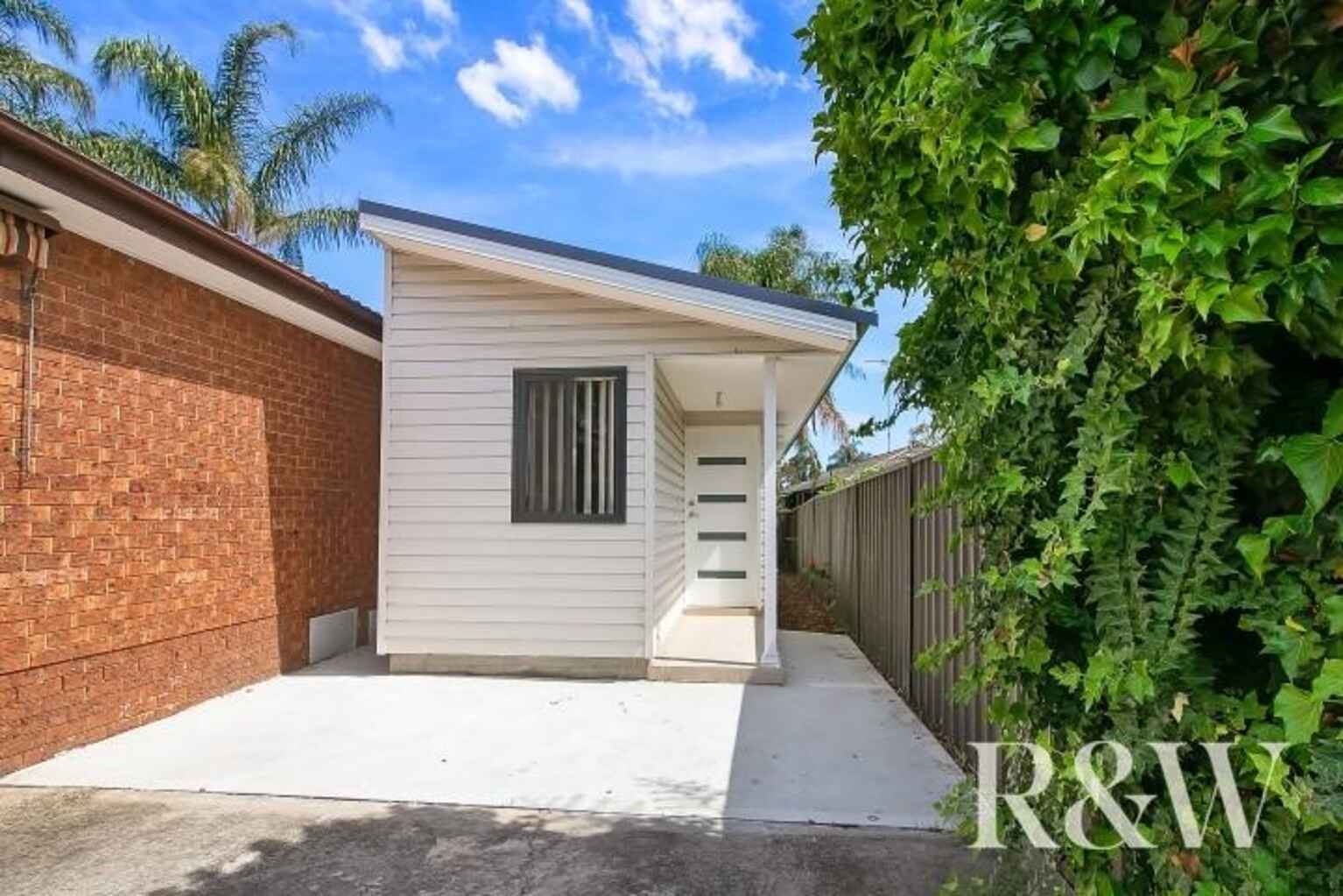 244A Banks Drive St Clair