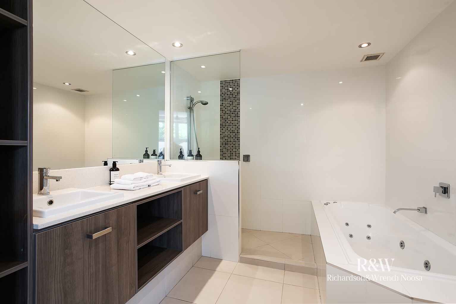 43/42 Hastings Street Noosa Heads