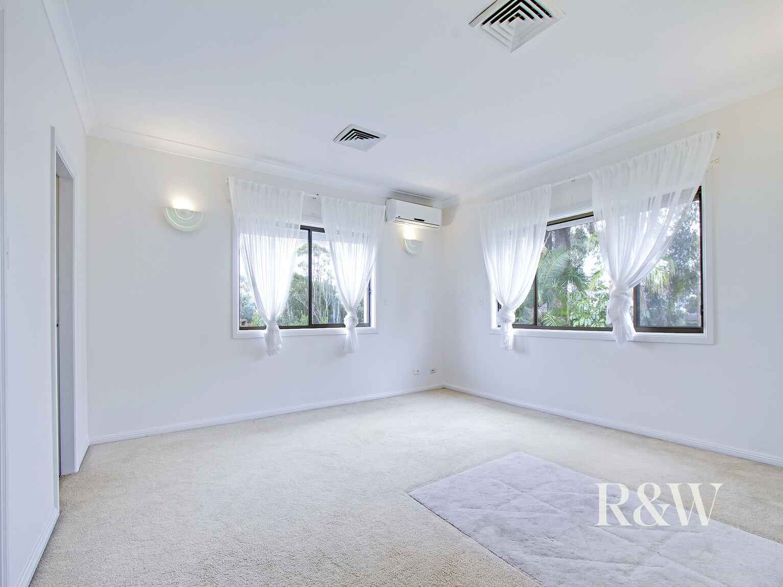 6 Mill Place St Clair 6 Mill Place St Clair