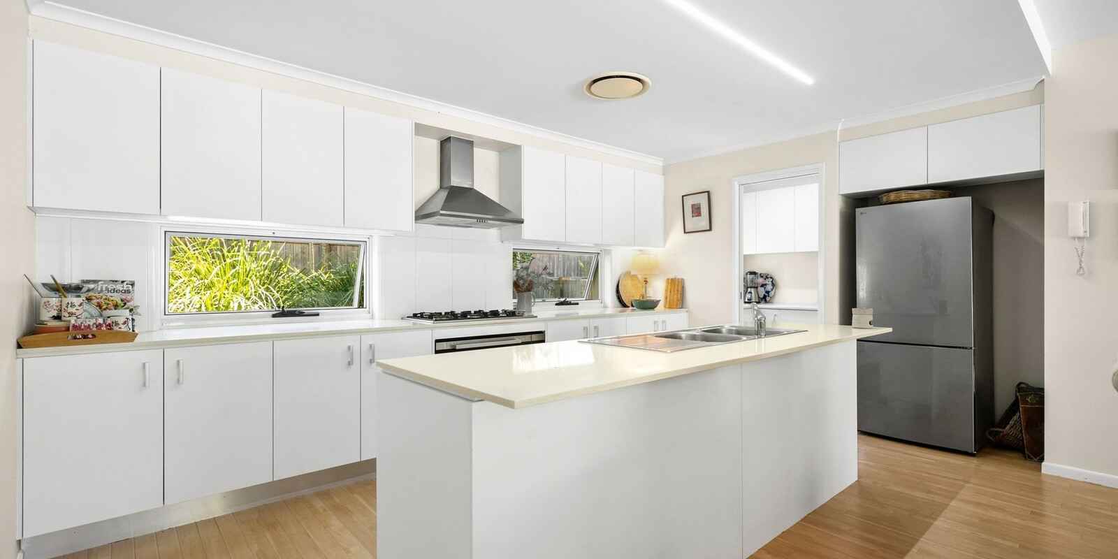 8 Bunker Court Peregian Springs 8 Bunker Court Peregian Springs