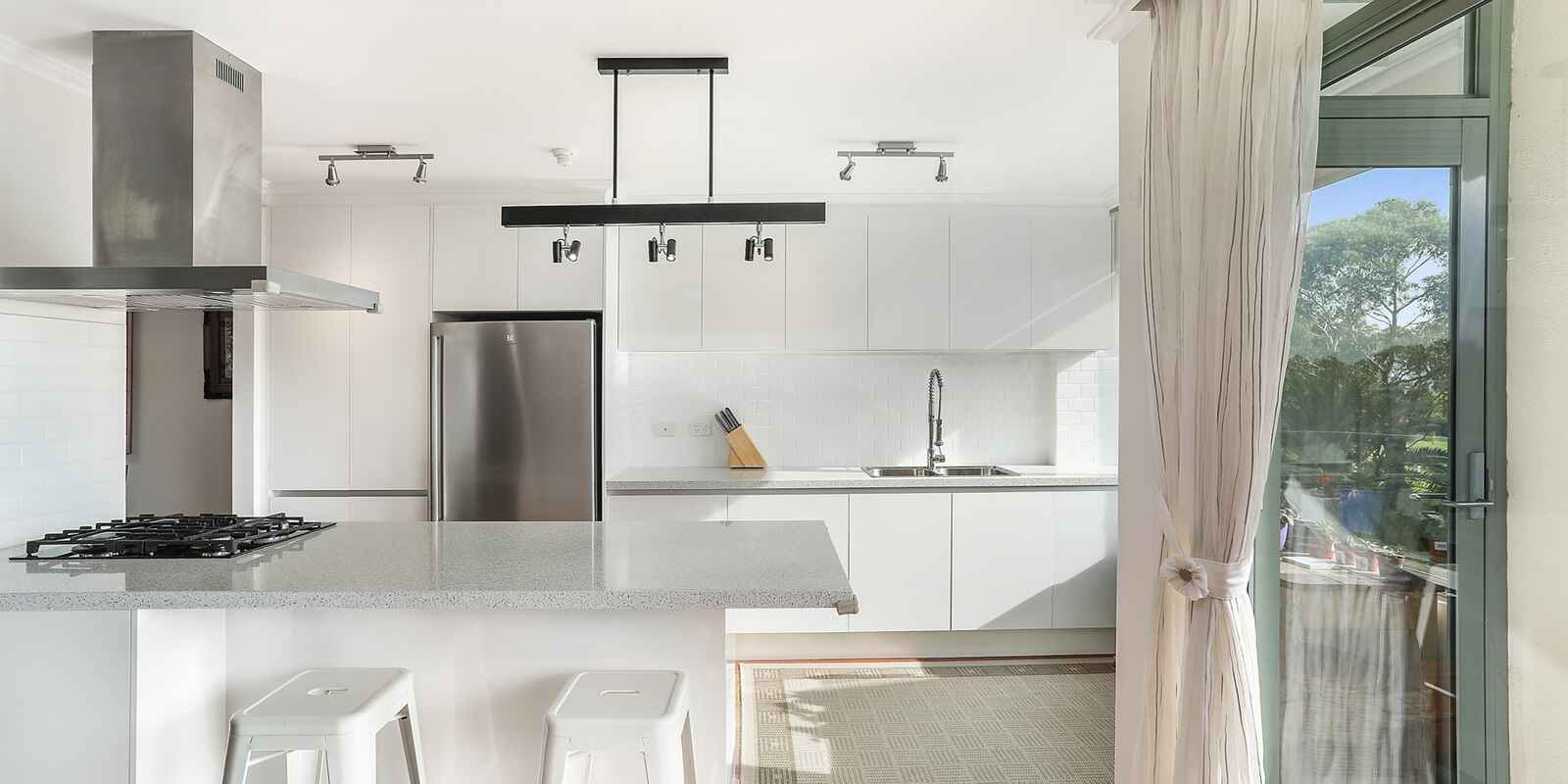 402/3 Black Lion Place Kensington