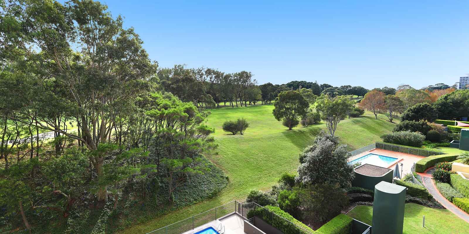 402/3 Black Lion Place Kensington