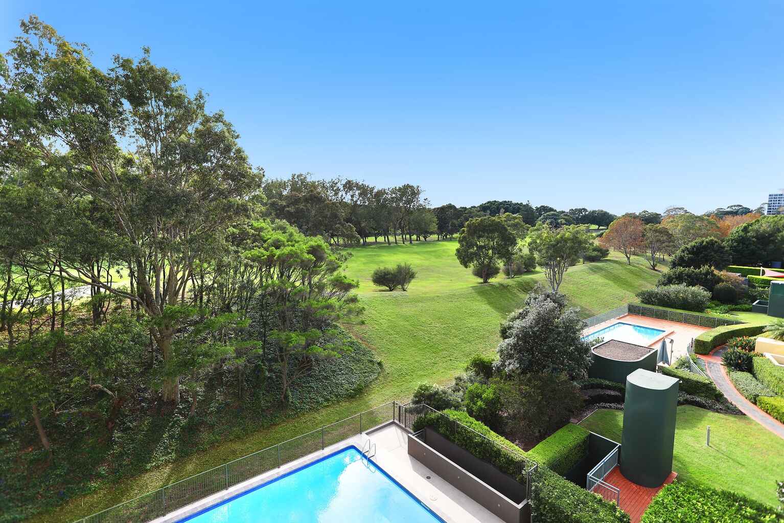 402/3 Black Lion Place Kensington