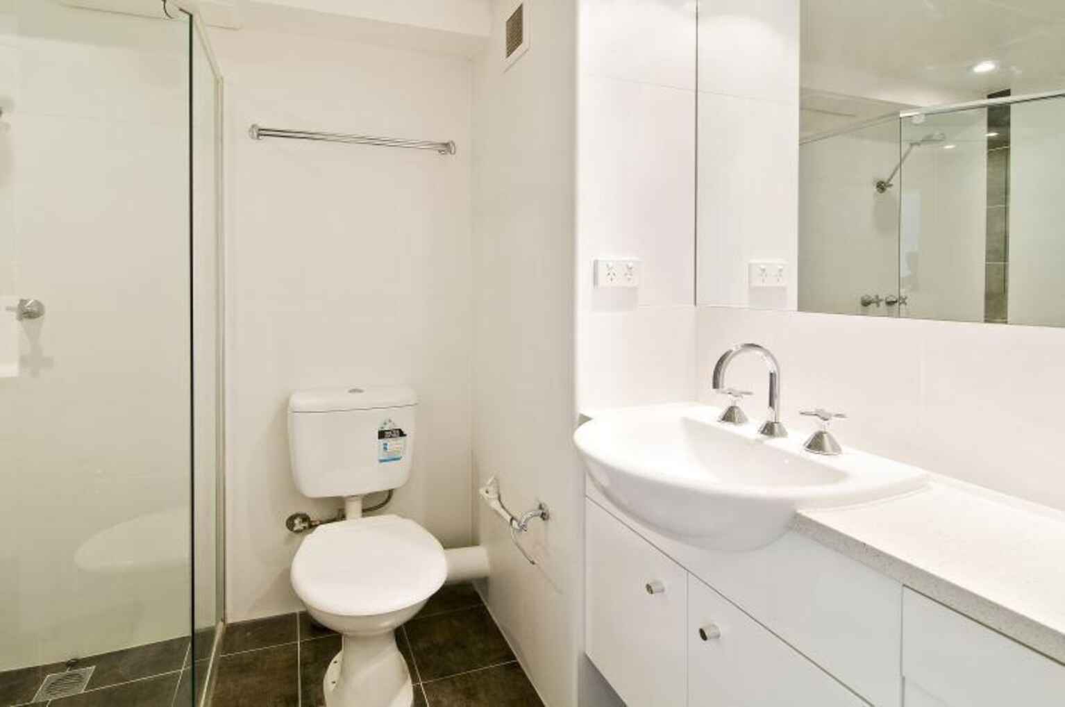 210/22 Doris Street North Sydney