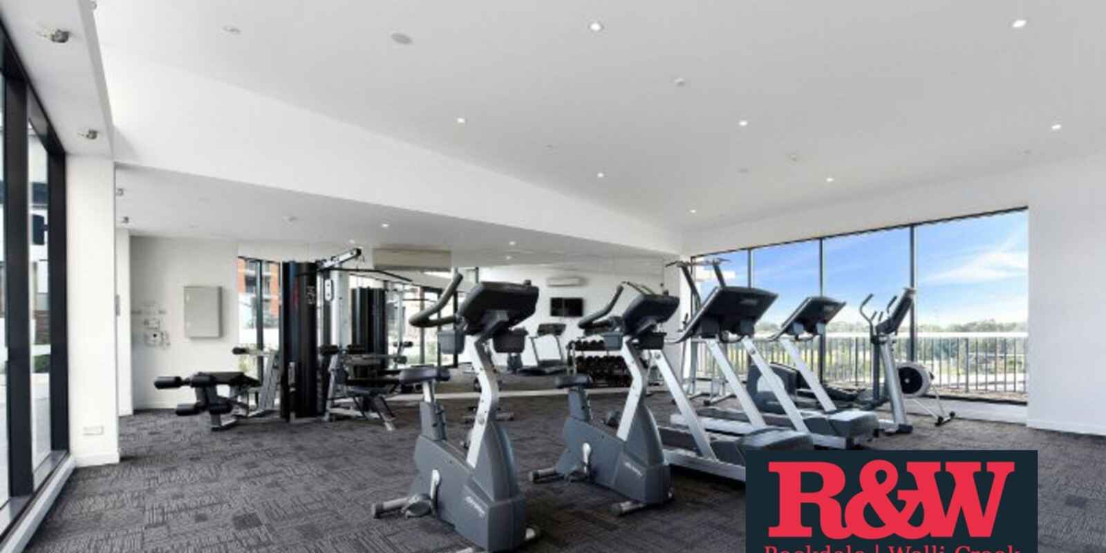 610/2 Discovery Point Place Wolli Creek