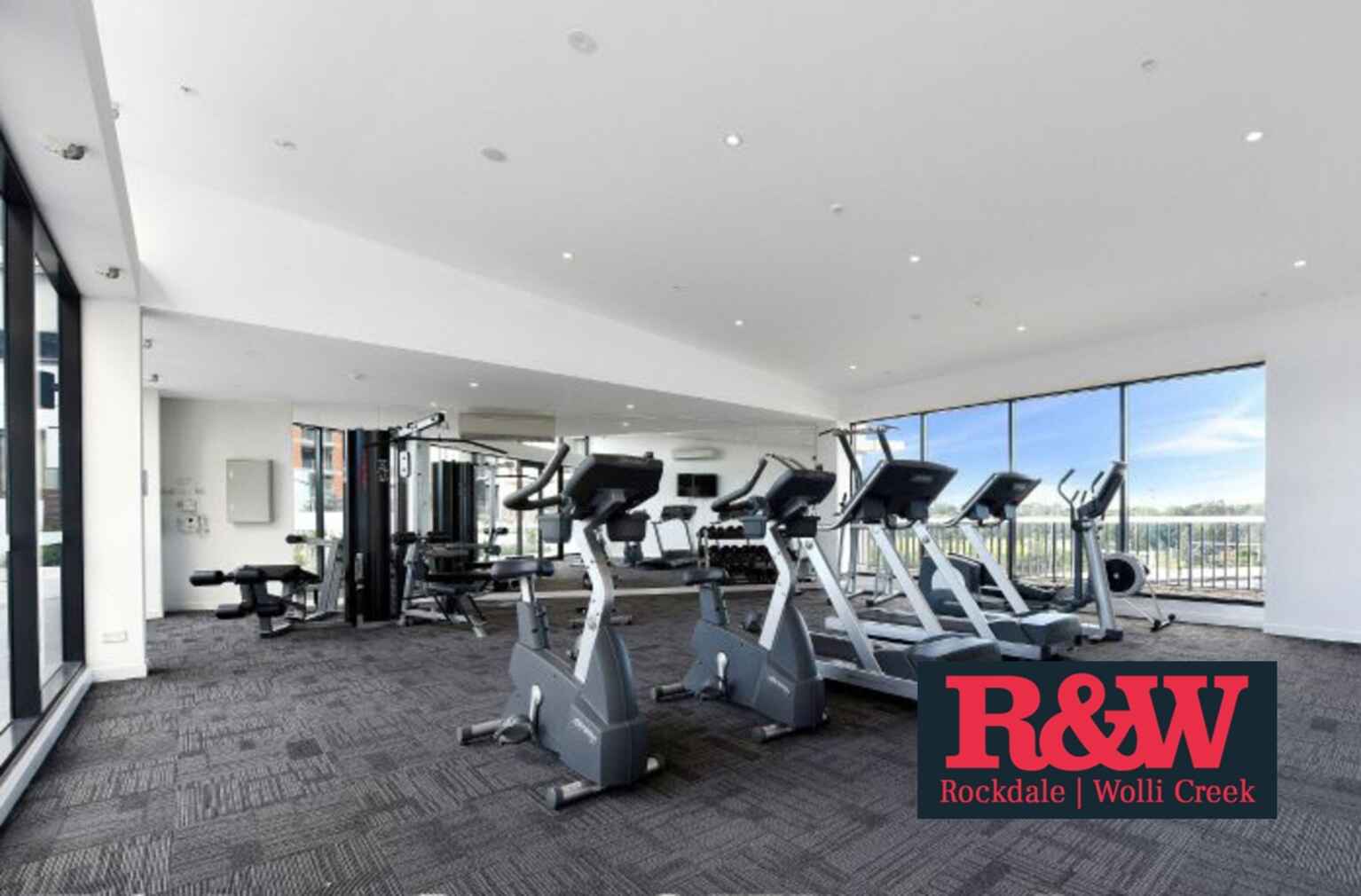 610/2 Discovery Point Place Wolli Creek