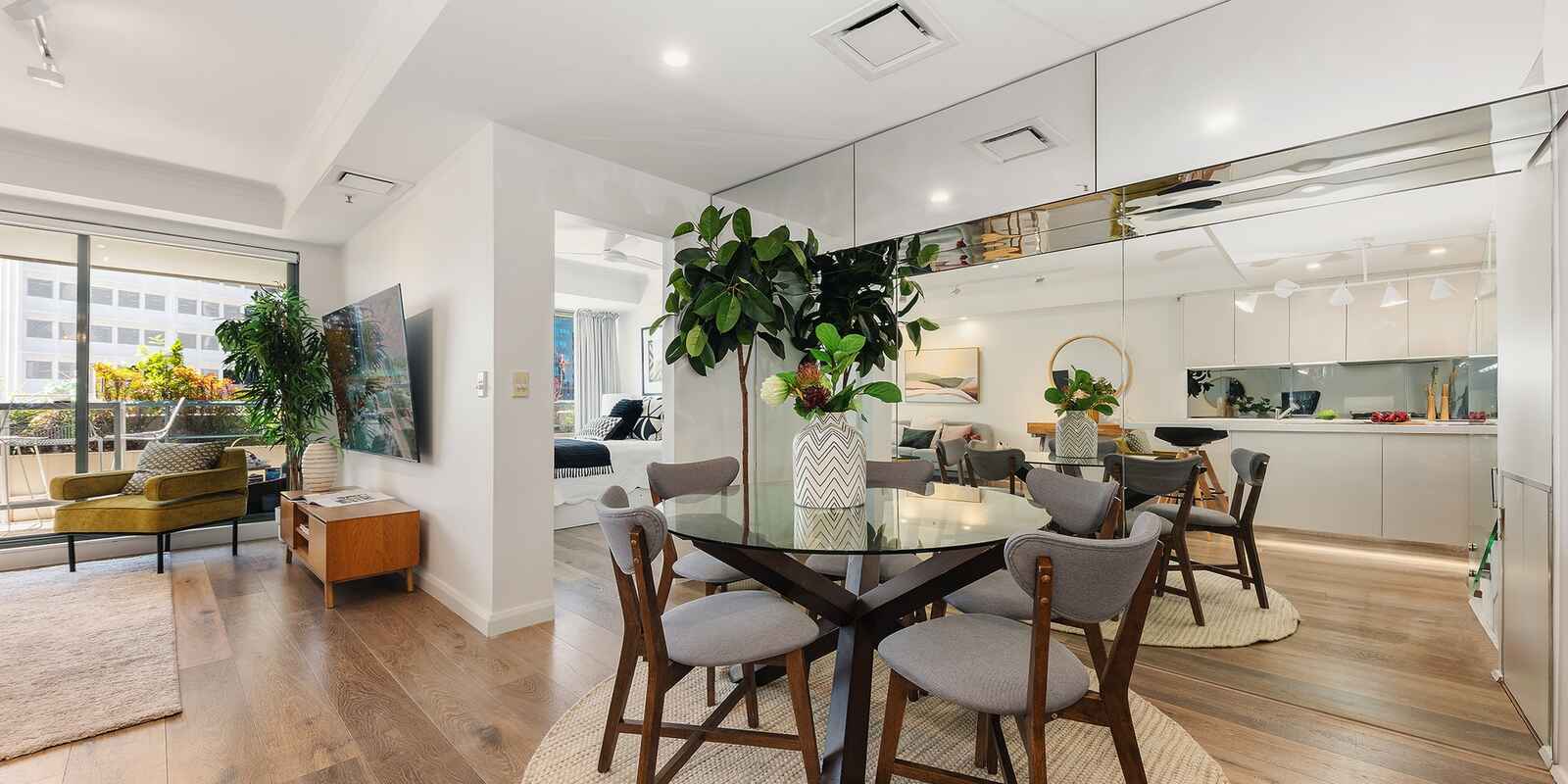 801/2-10  Mount Street North Sydney