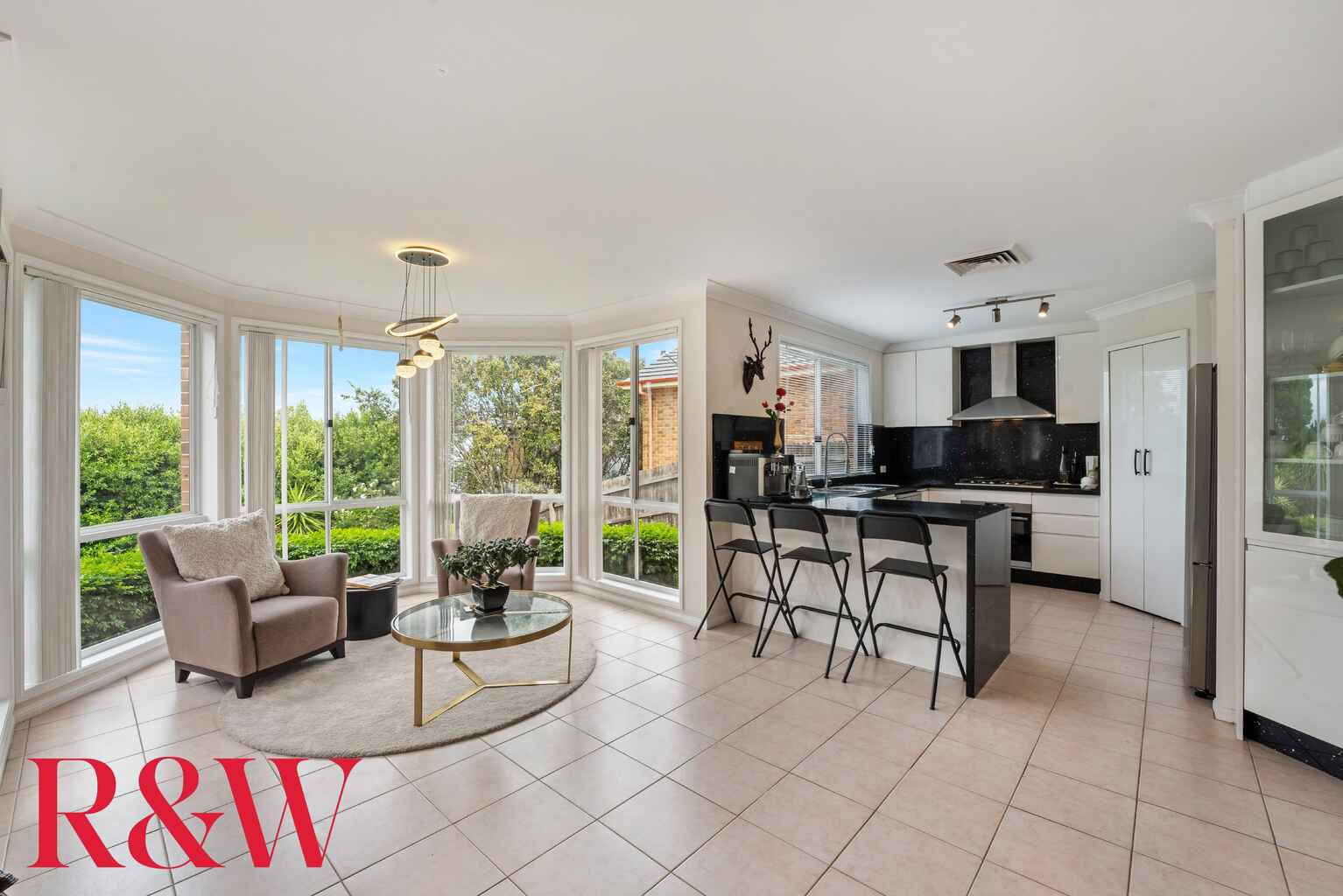 36 Governors Way Macquarie Links