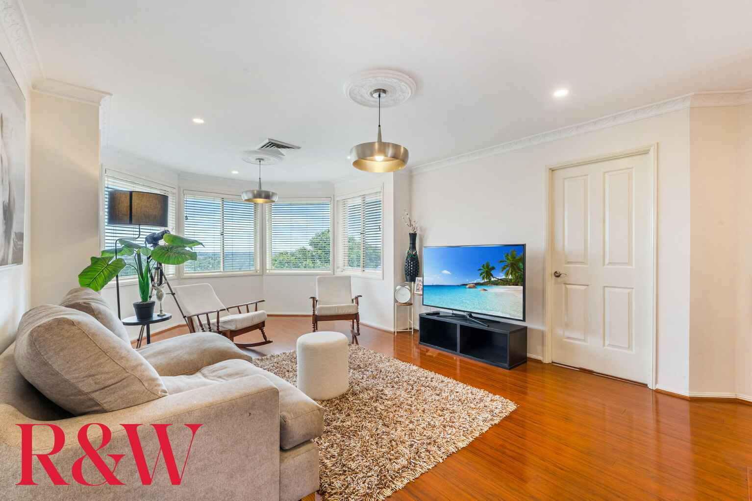 36 Governors Way Macquarie Links