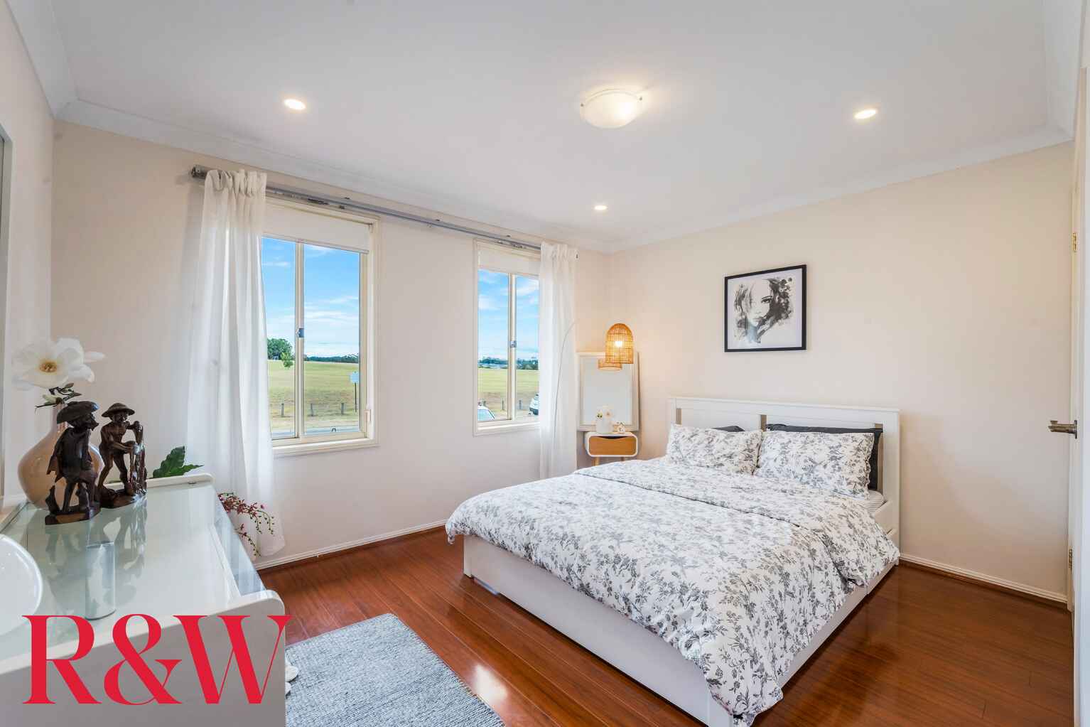 36 Governors Way Macquarie Links