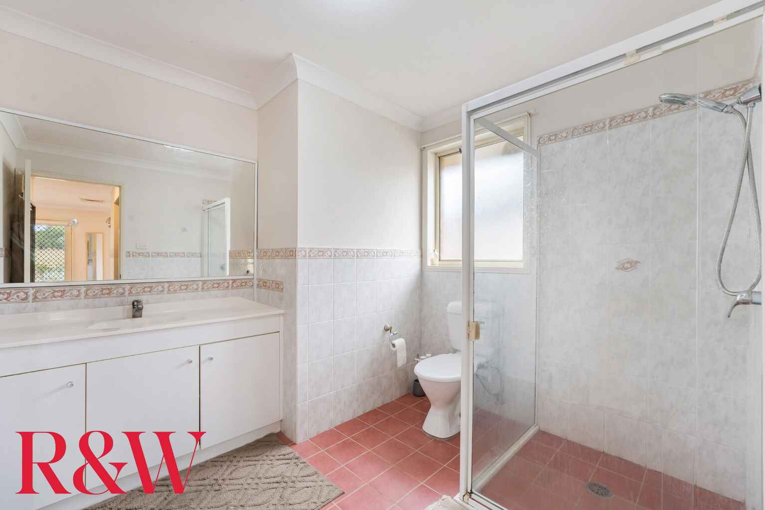 36 Governors Way Macquarie Links