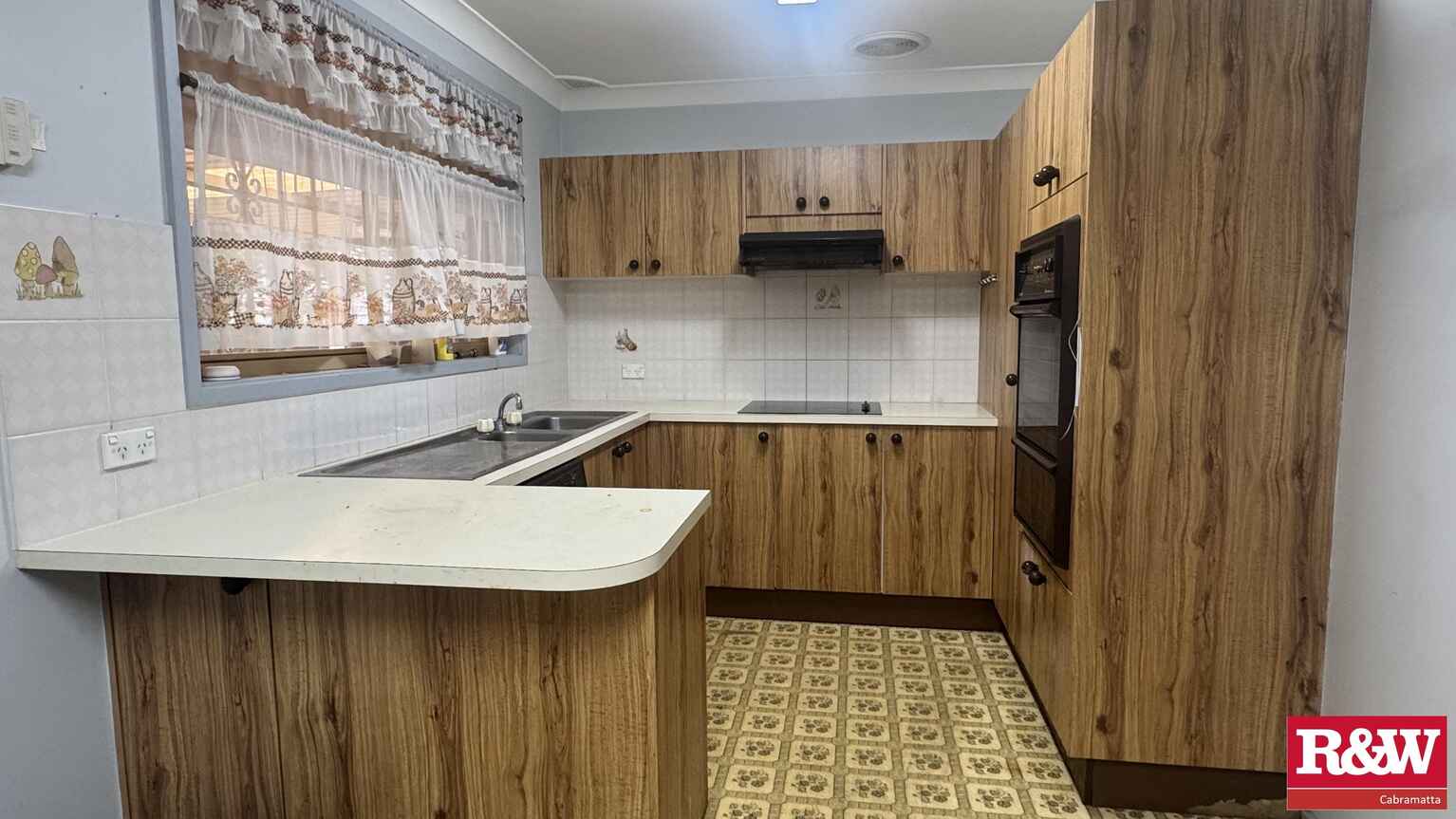 17 Canberra Street St Johns Park