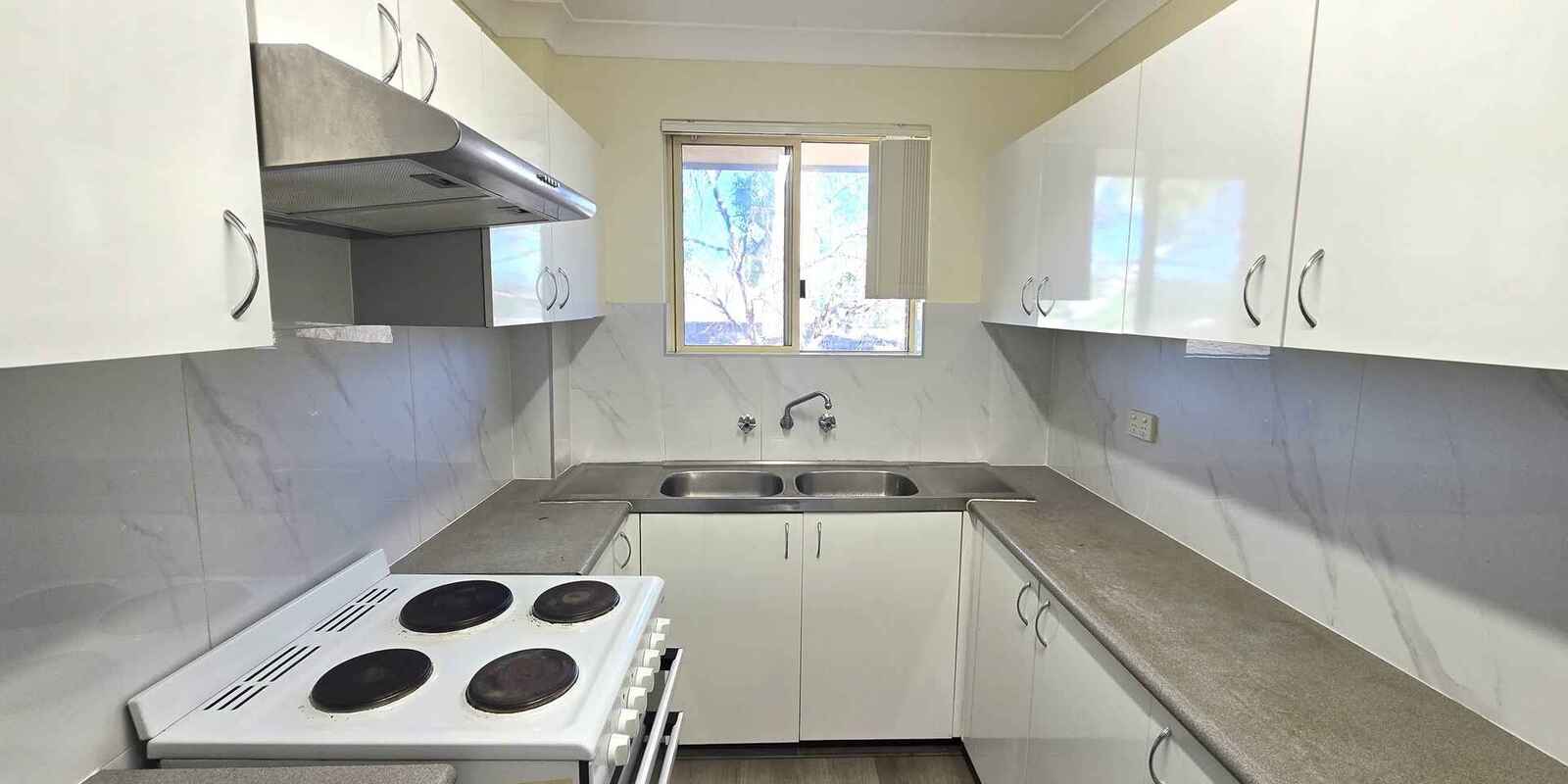 9/8-10 Queens Road Westmead