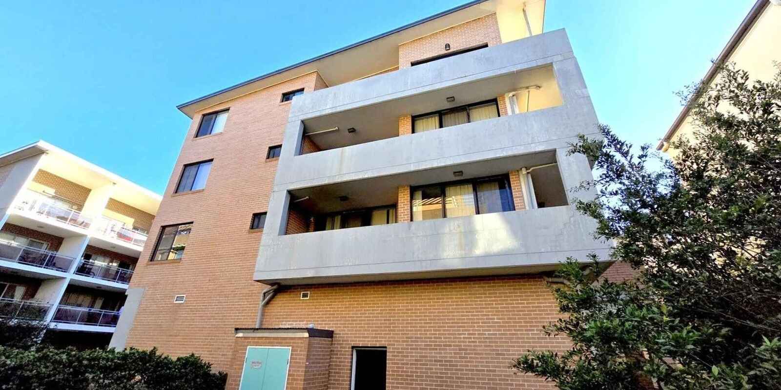 11/9-11 Kleins Road Northmead