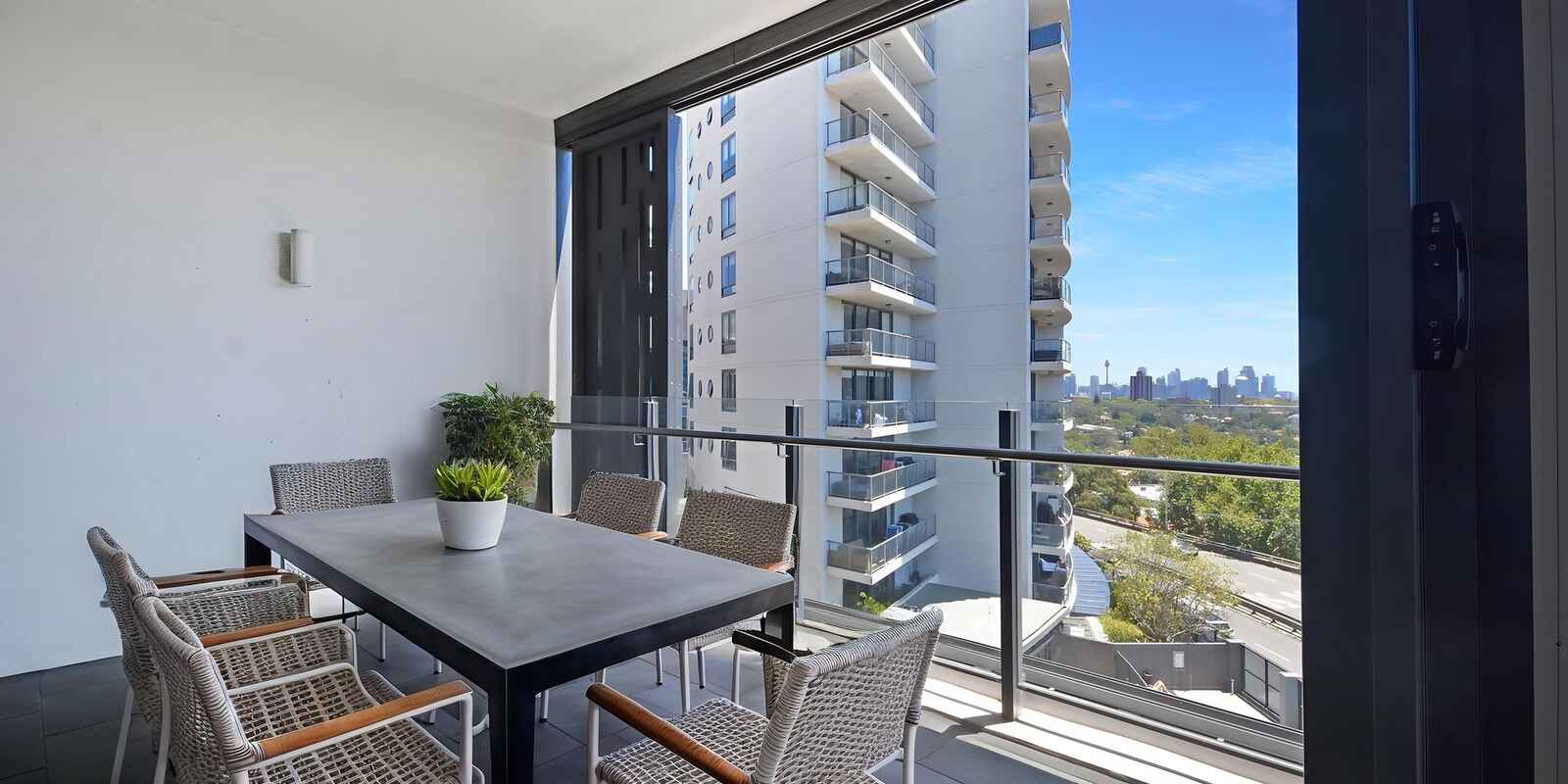 403/570-588 Oxford Street Bondi Junction 403/570-588 Oxford Street Bondi Junction