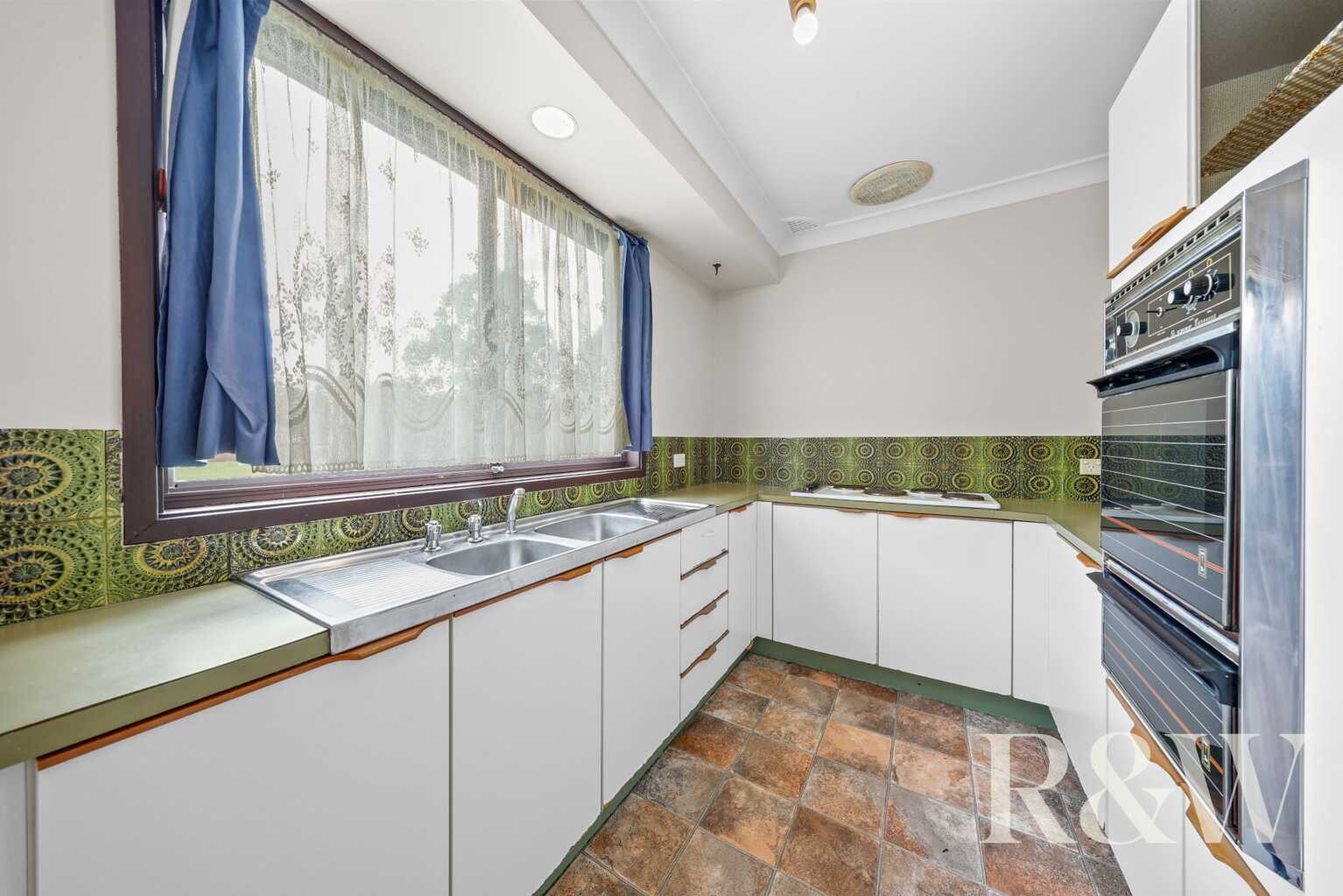 11 Hudson Place Ingleburn 11 Hudson Place Ingleburn