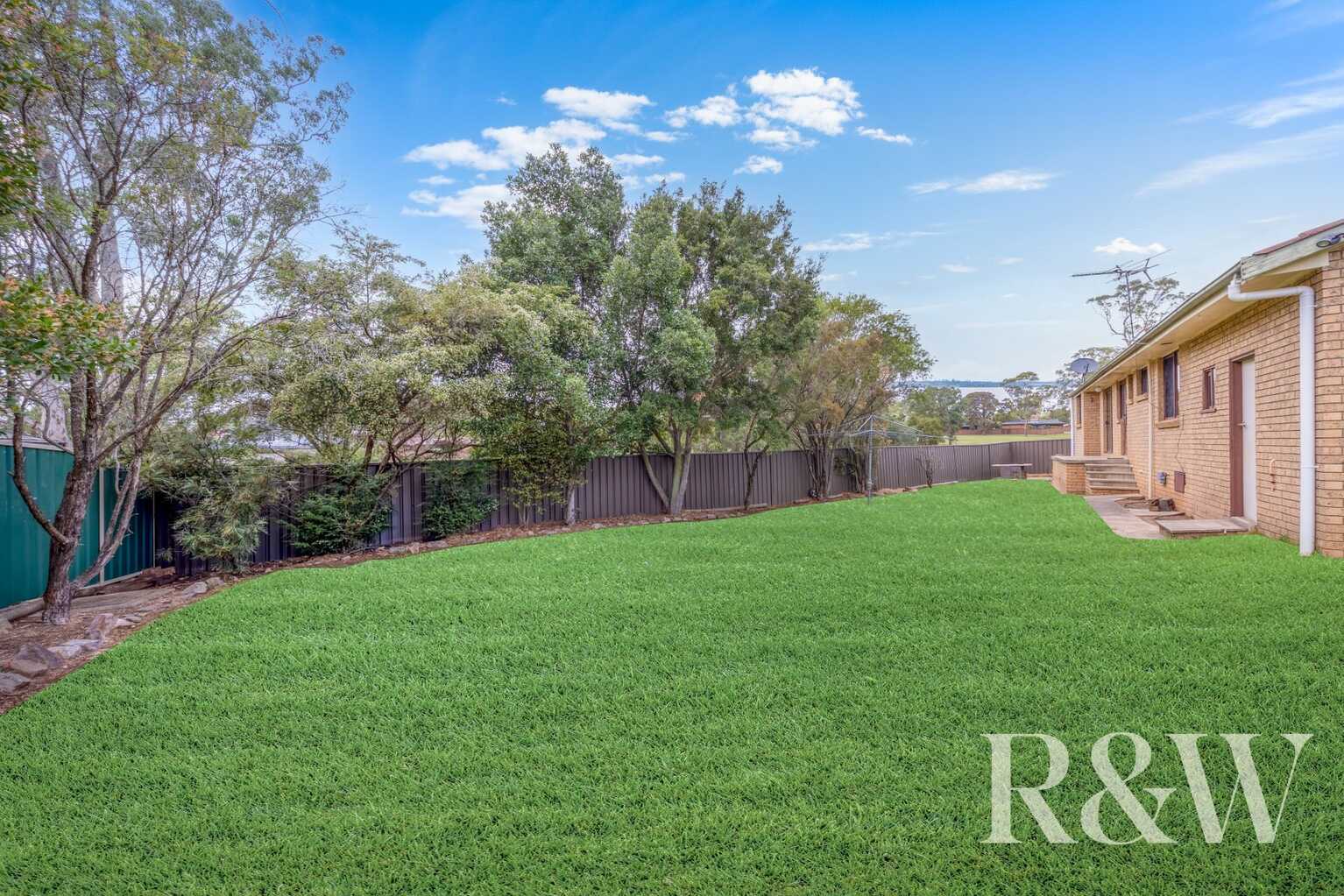 11 Hudson Place Ingleburn 11 Hudson Place Ingleburn