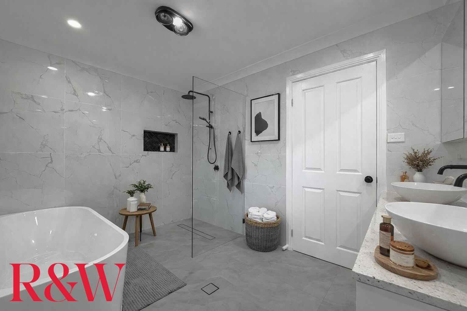 16 Woylie Place St Helens Park