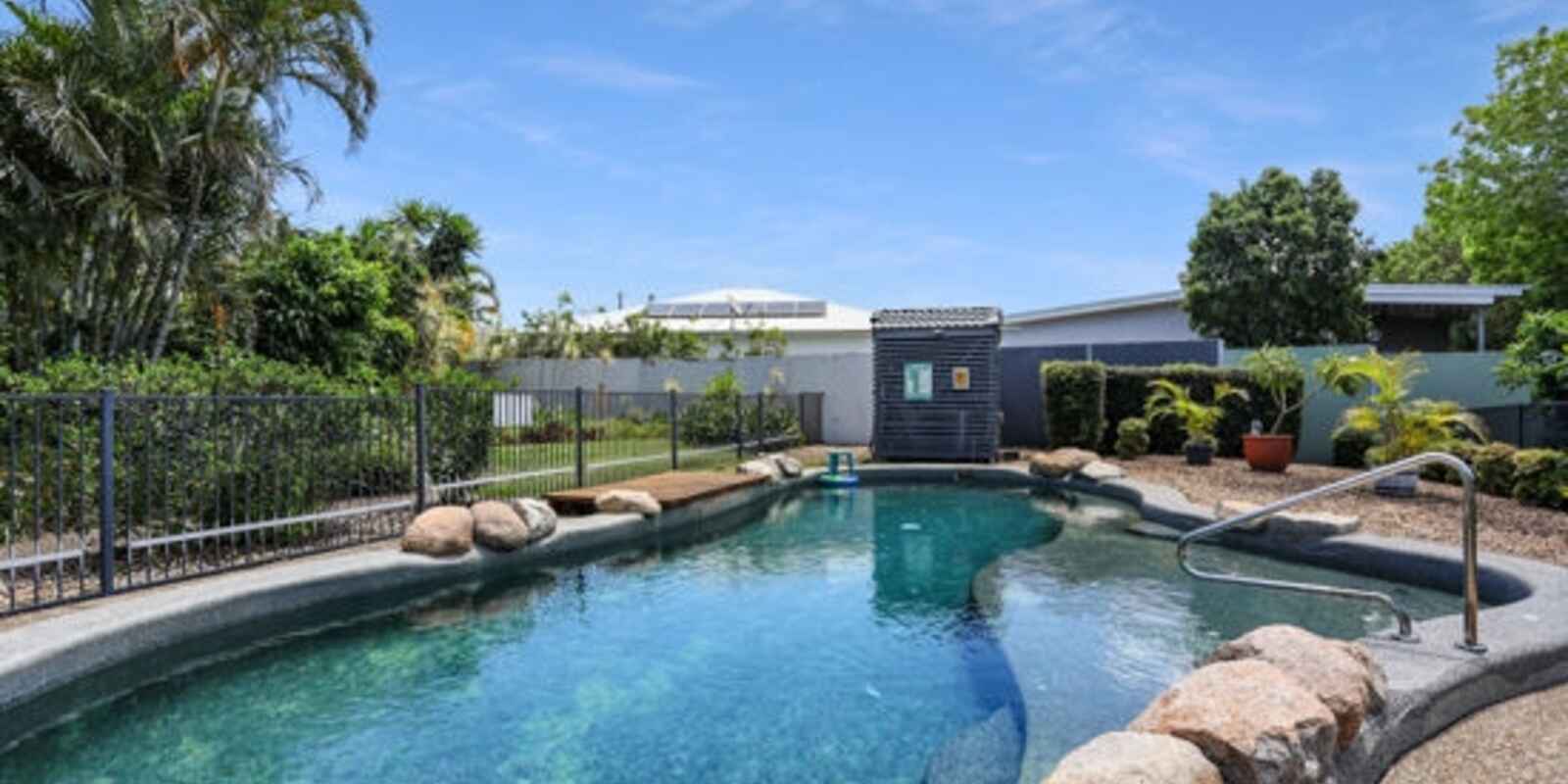 2 Seafarer Court Sandstone Point