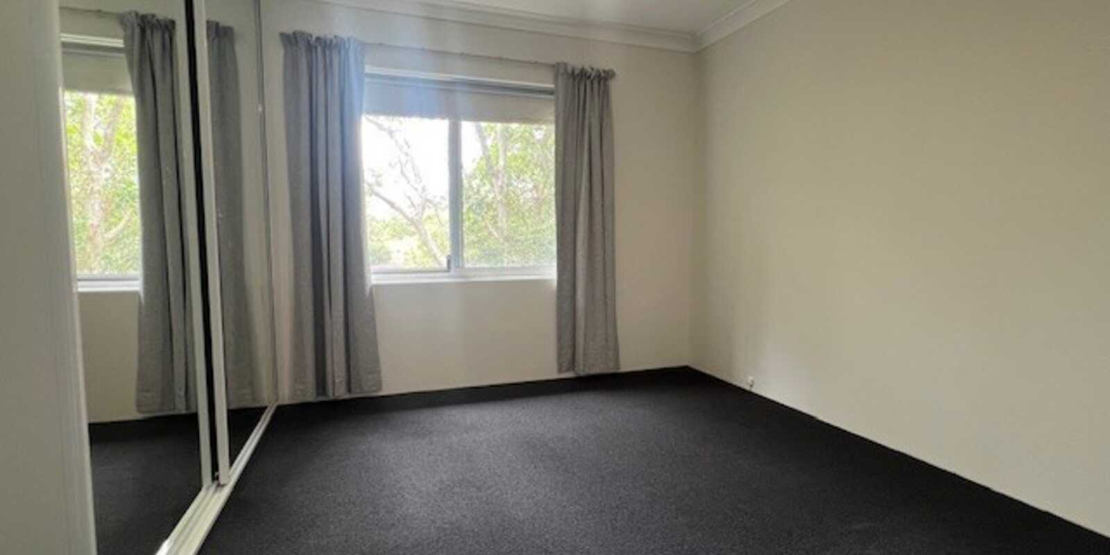 19/249 Ernest Street Crows Nest