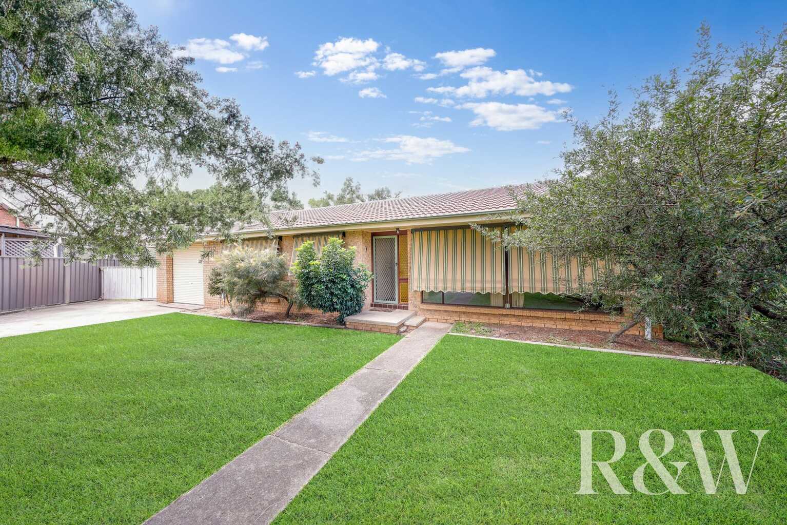 11 Hudson Place Ingleburn 11 Hudson Place Ingleburn